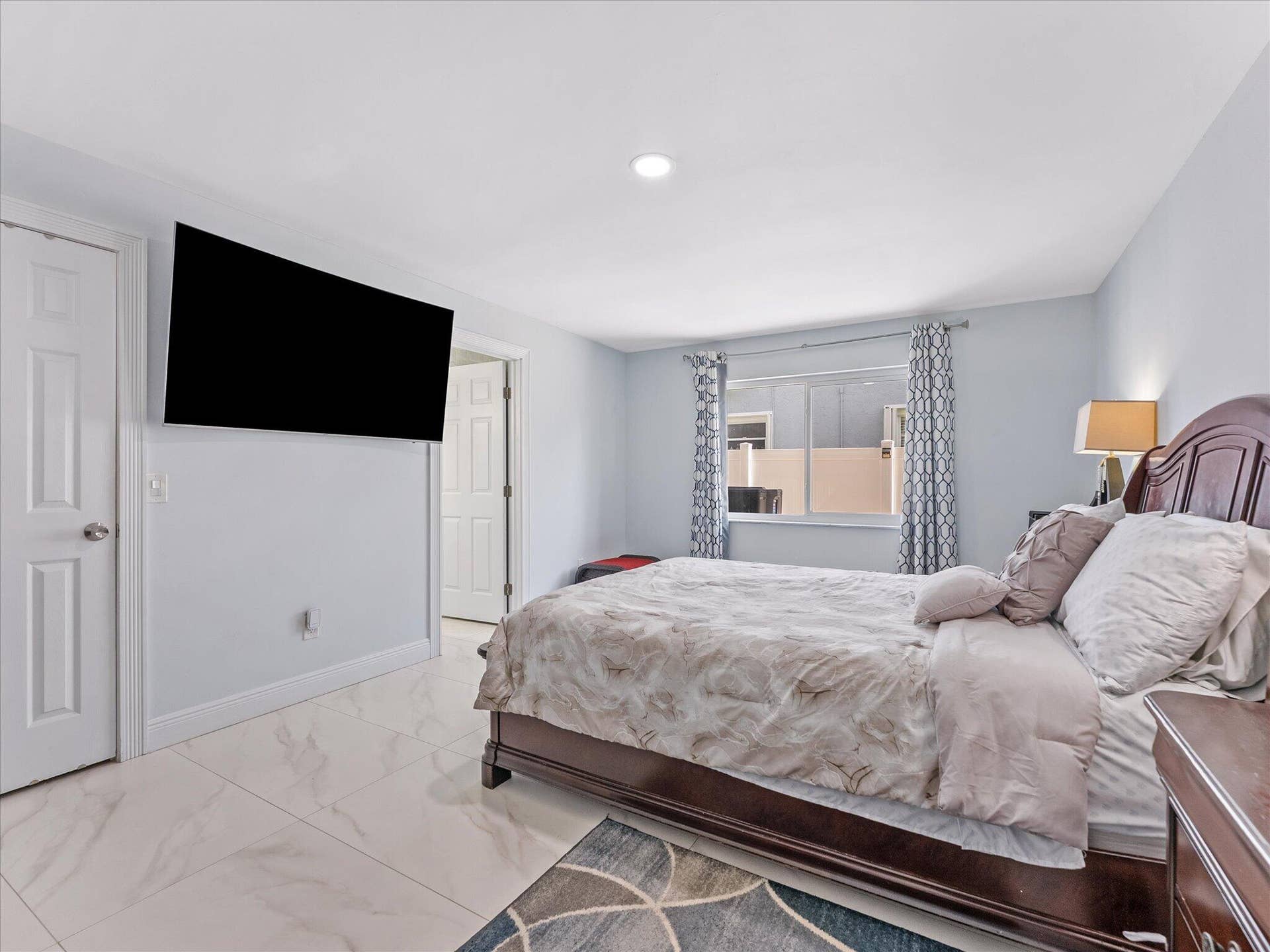 23040 SW 54th Avenue, Boca Raton, FL 33433 23-23