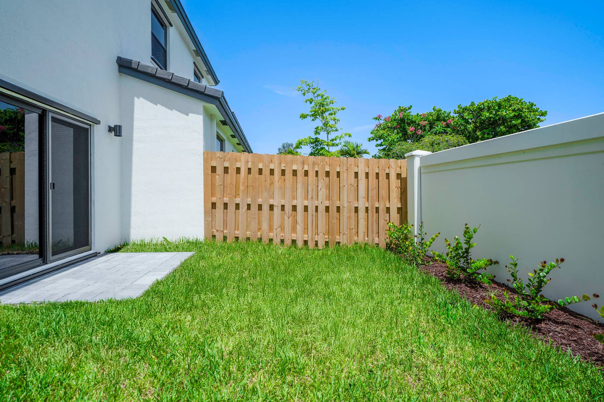 5838 Park Place, #3058, Dania Beach, FL 33312 backyard