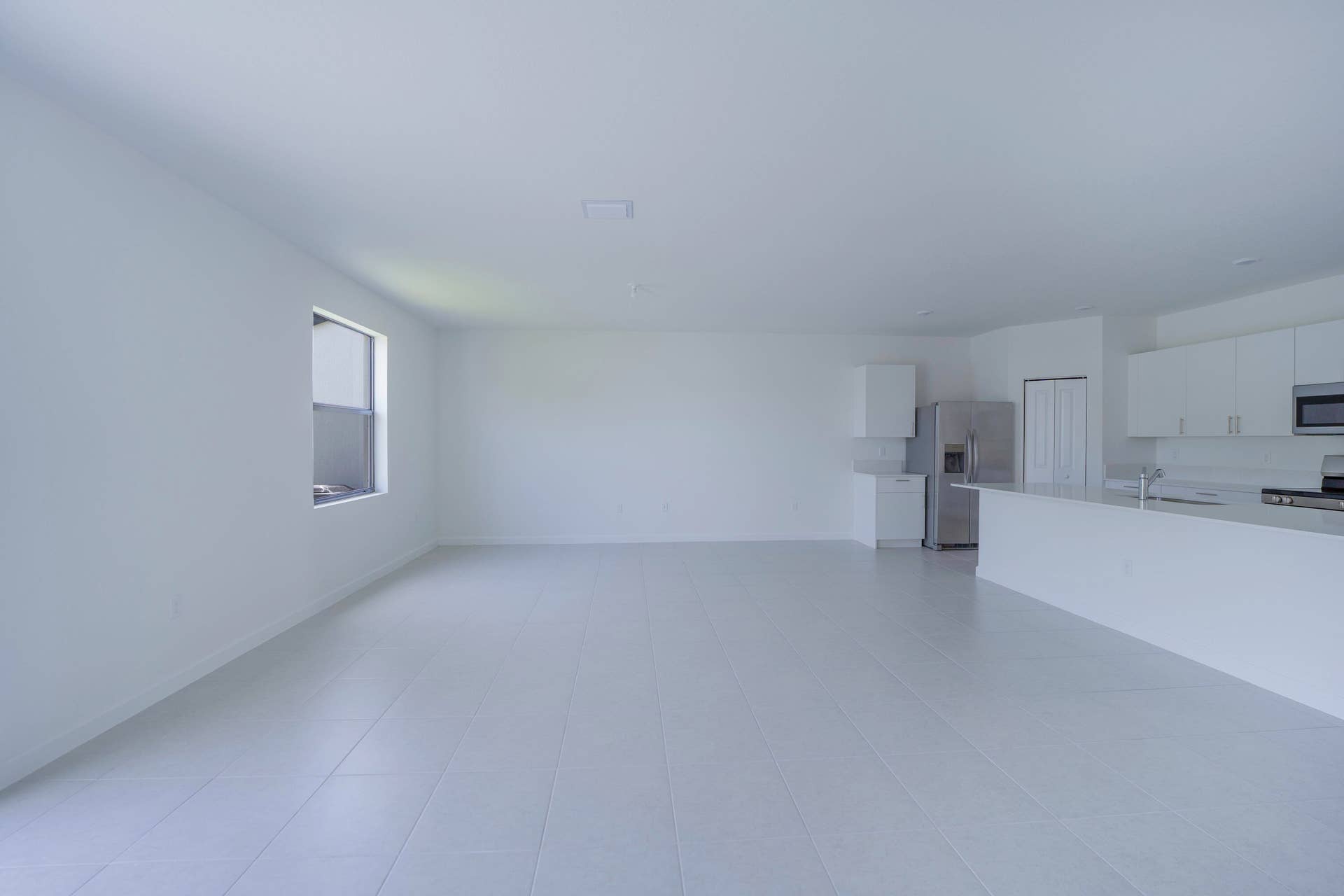 5838 Park Place, #3058, Dania Beach, FL 33312 Living Room