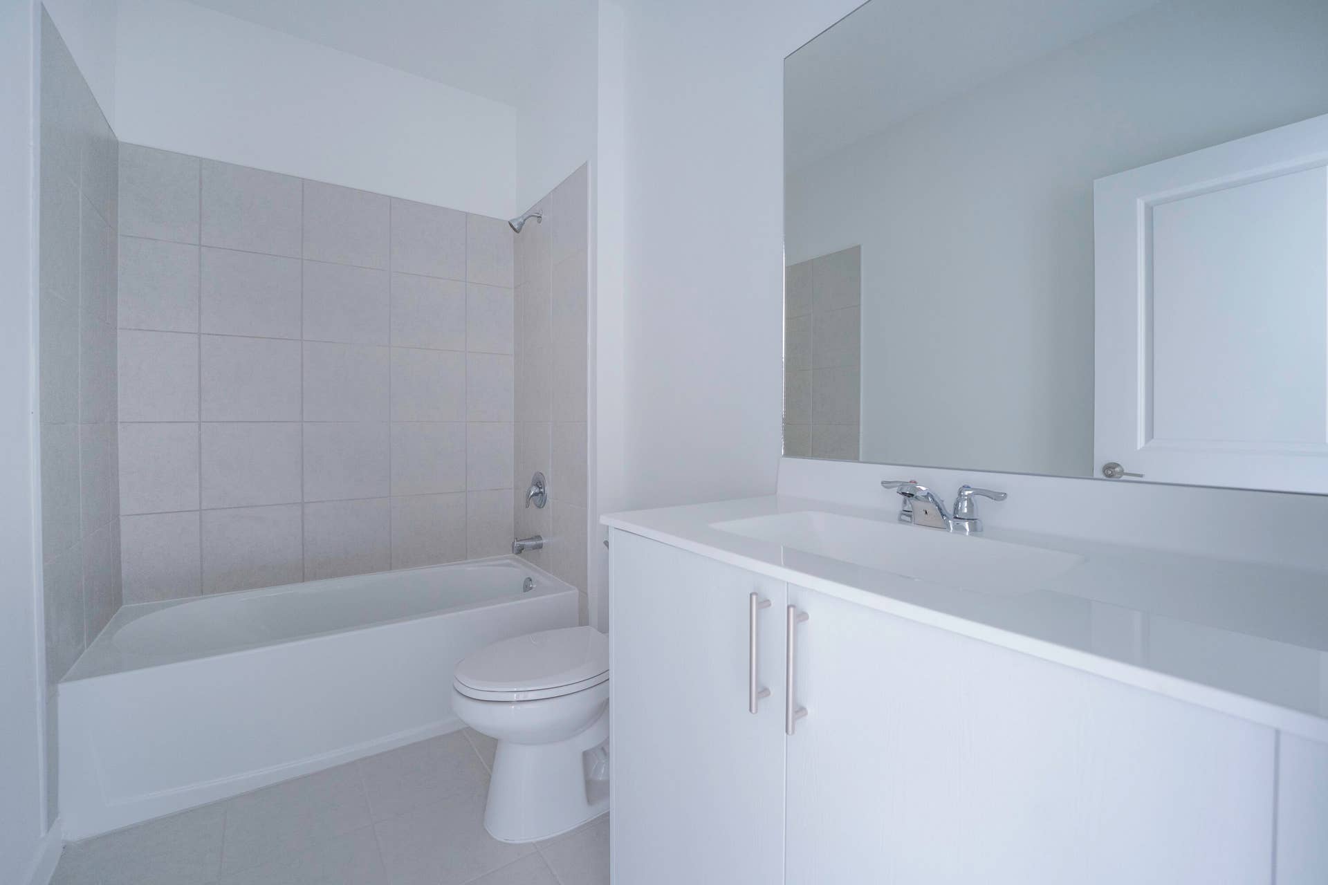 5838 Park Place, #3058, Dania Beach, FL 33312 bathroom