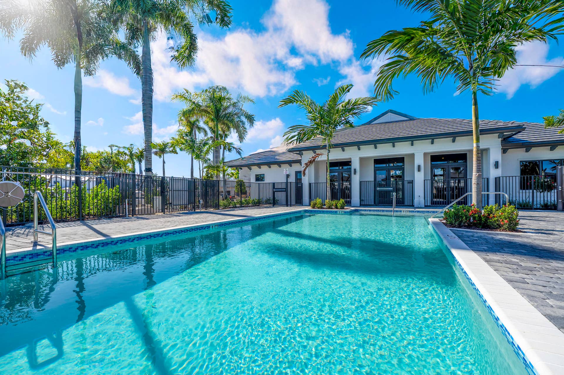 5838 Park Place, #3058, Dania Beach, FL 33312 Club House Pool