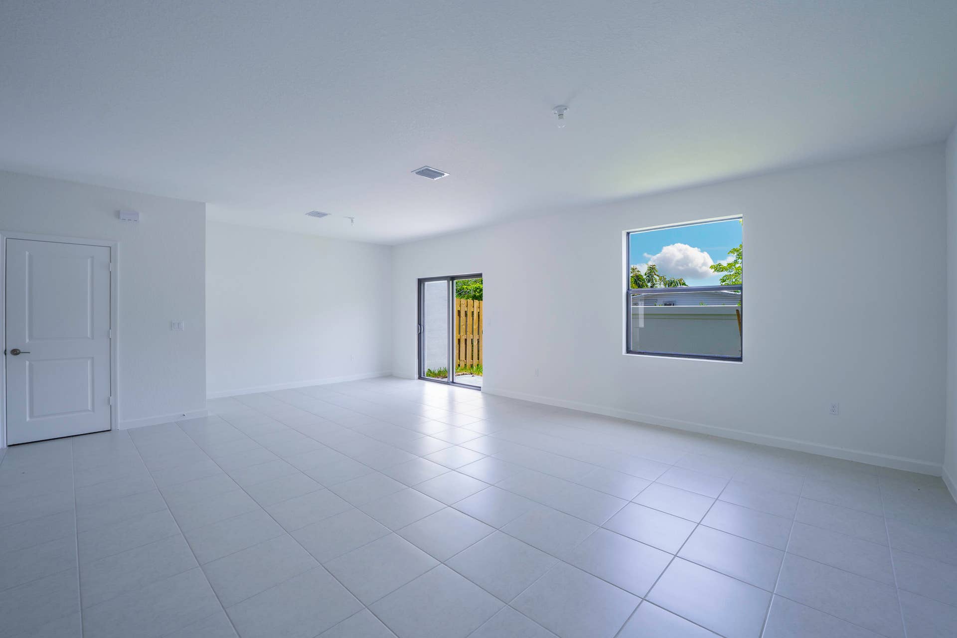 5838 Park Place, #3058, Dania Beach, FL 33312 Living Room