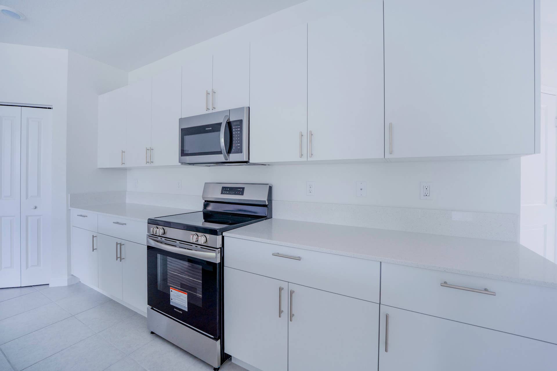 5838 Park Place, #3058, Dania Beach, FL 33312 Kitchen