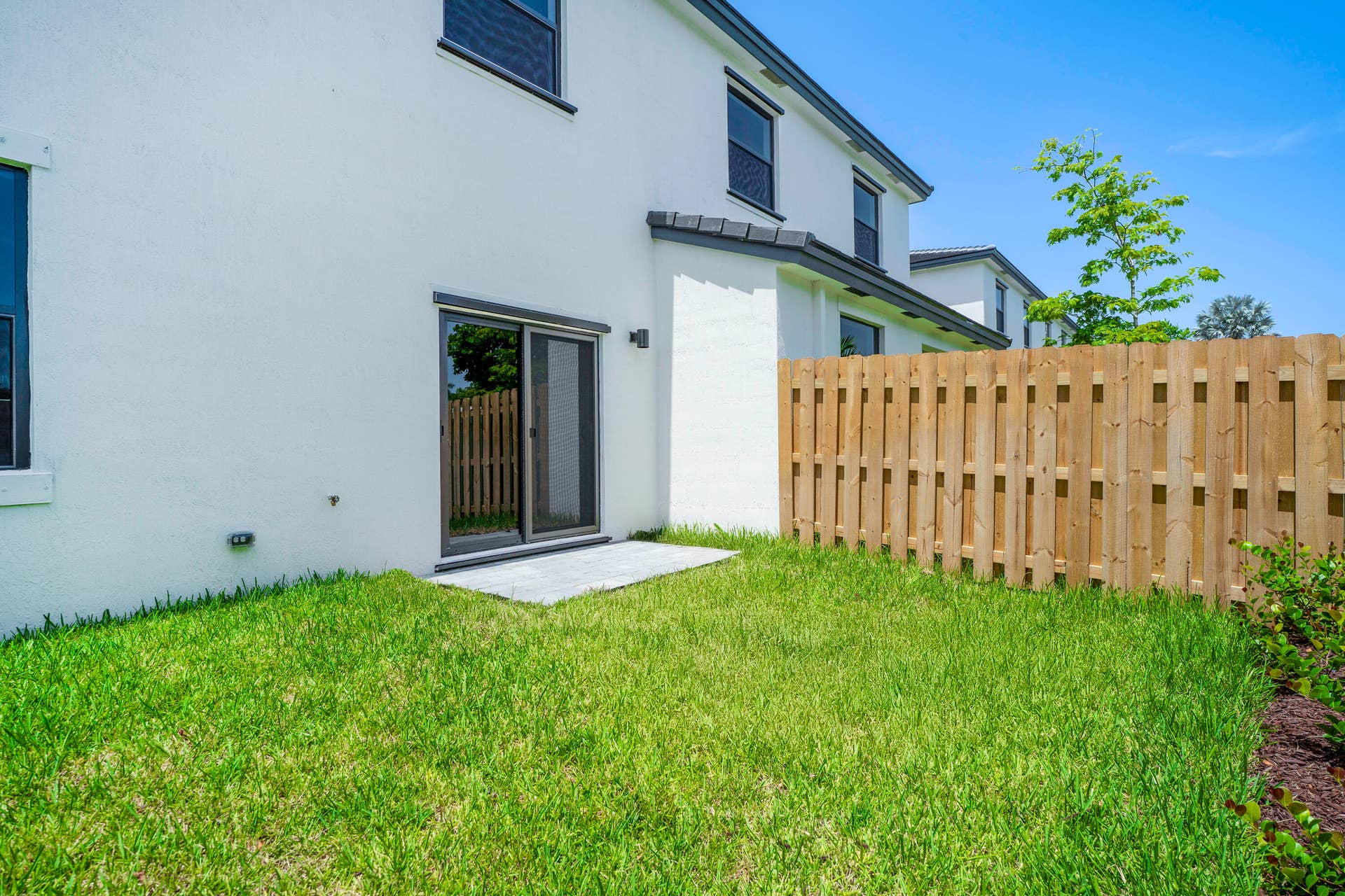 5838 Park Place, #3058, Dania Beach, FL 33312 backyard