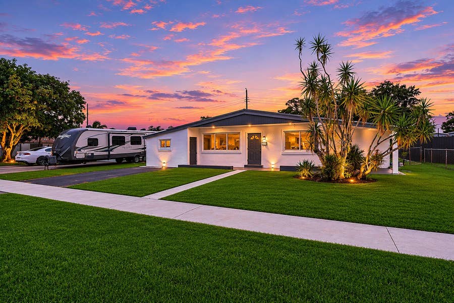 Property photo for 620 N 66th Avenue, Hollywood, FL