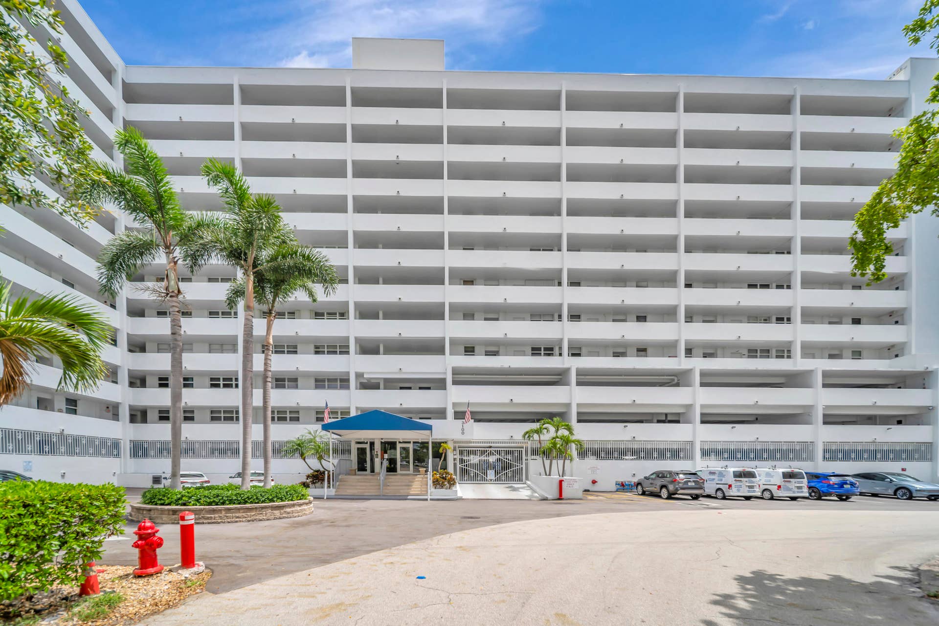 3100 NE 49 Street, #403, Fort Lauderdale, FL 33308 403 Building Exterior 2
