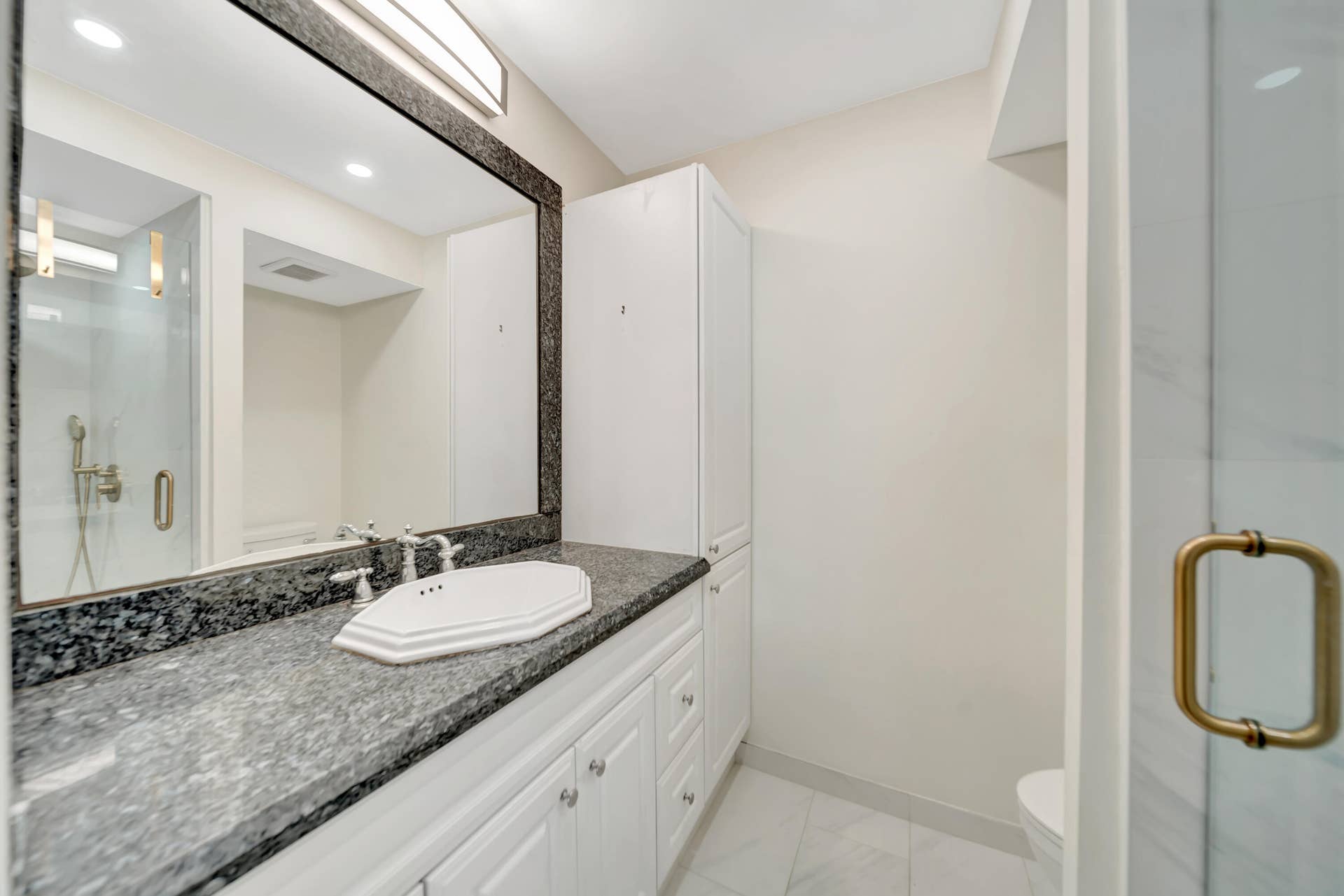 3100 NE 49 Street, #403, Fort Lauderdale, FL 33308 403 Master Bathroom