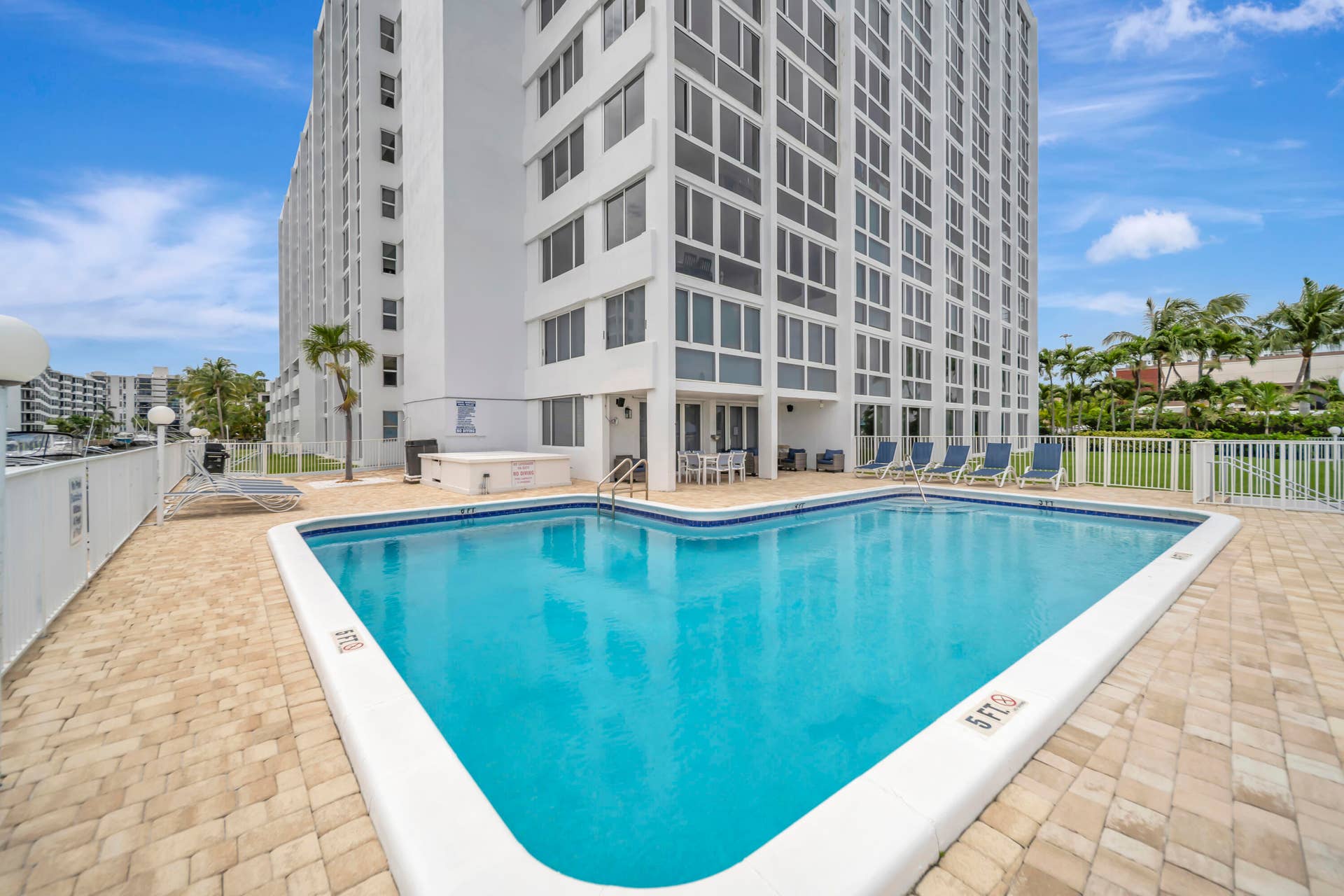 3100 NE 49 Street, #403, Fort Lauderdale, FL 33308 403 Pool View 3