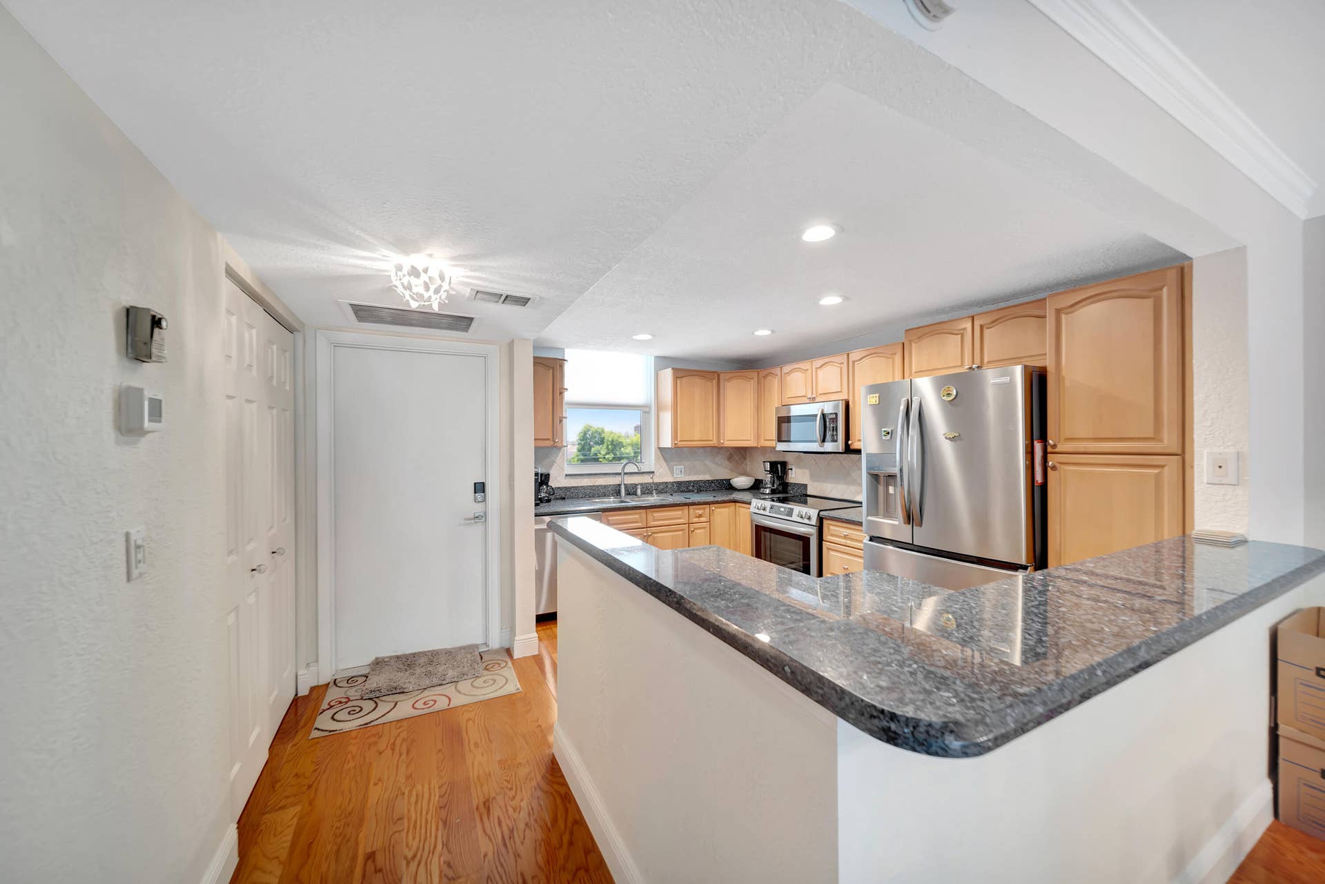 3100 NE 49 Street, #403, Fort Lauderdale, FL 33308 403 Kitchen 4