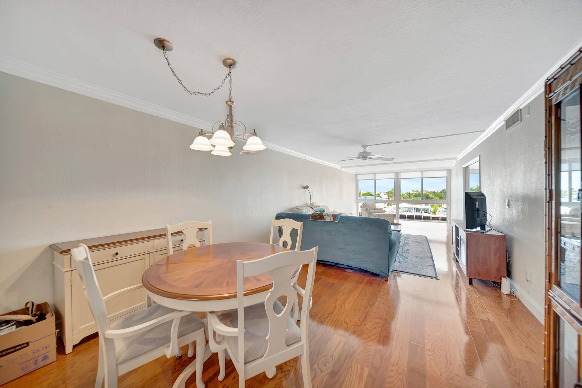 3100 NE 49 Street, #403, Fort Lauderdale, FL 33308 403 Dining and Living Rooms