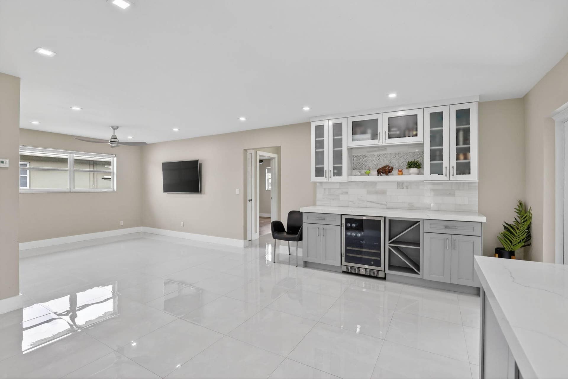 12411 SW 2nd Street, Plantation, FL 33325 16-web-or-mls-_A7A8473