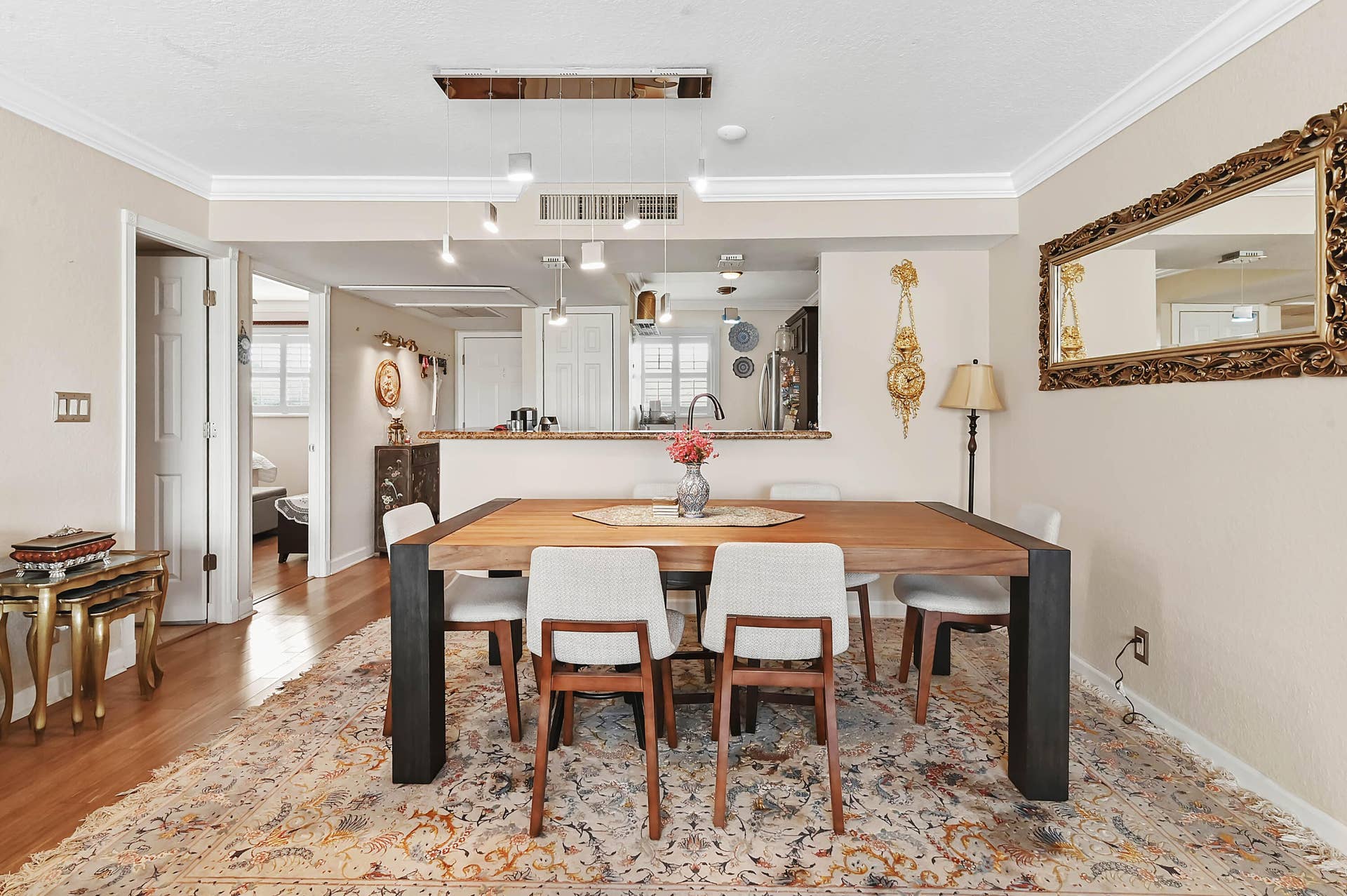 1501 E Broward Boulevard, #805, Fort Lauderdale, FL 33301 12 Dining area 02