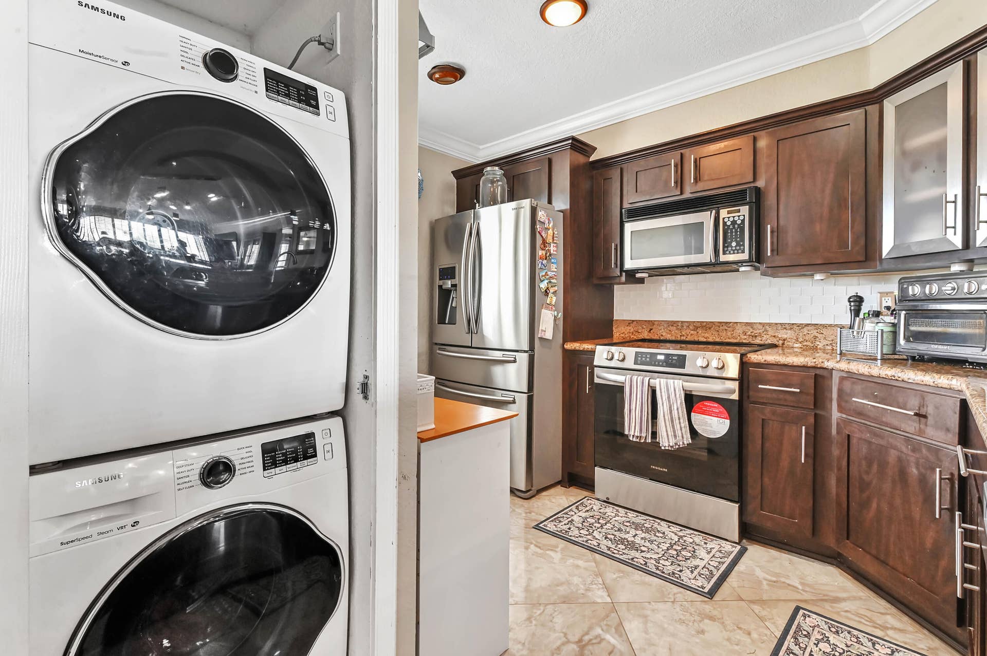 1501 E Broward Boulevard, #805, Fort Lauderdale, FL 33301 10 Kitchen laundry 05