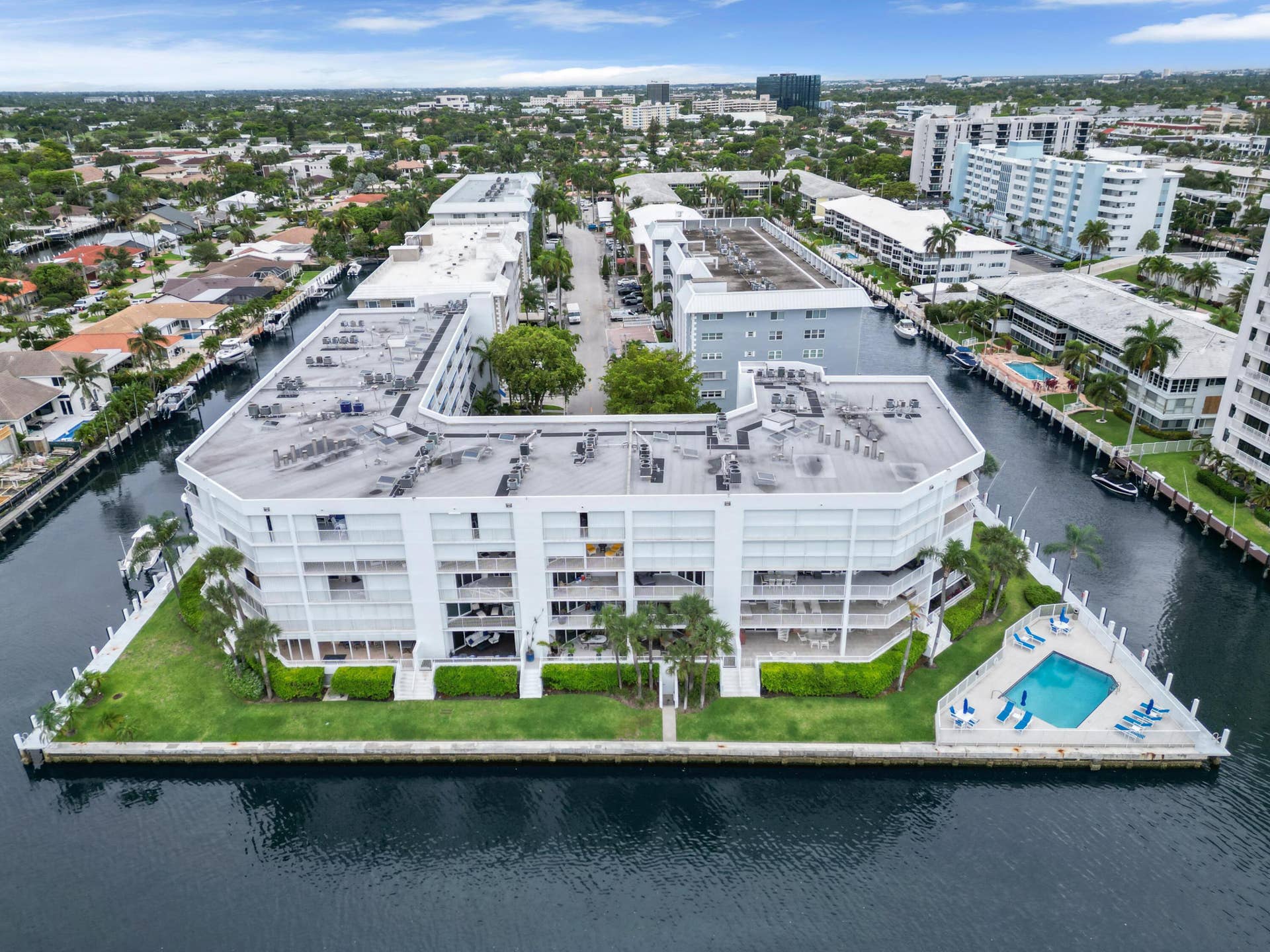 3100 NE 47th Court, #305, Fort Lauderdale, FL 33308 3100 NE 47th Court, 305