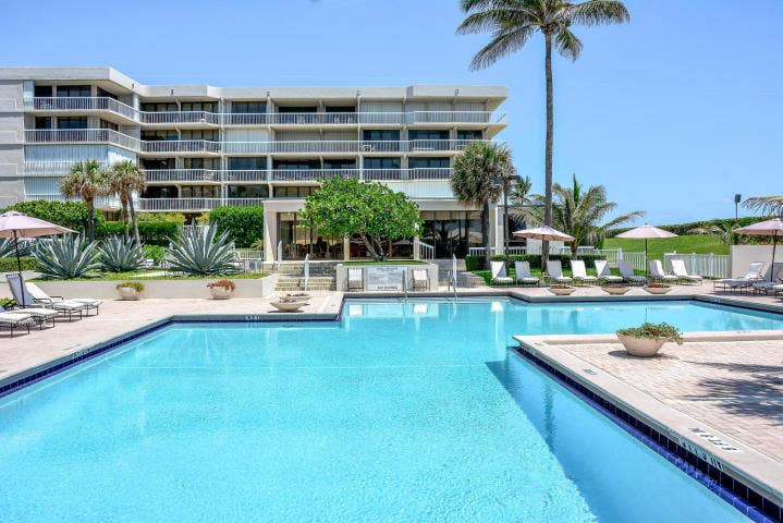 3250 S Ocean Boulevard, #507n, Palm Beach, FL 33480 dorchester_pool