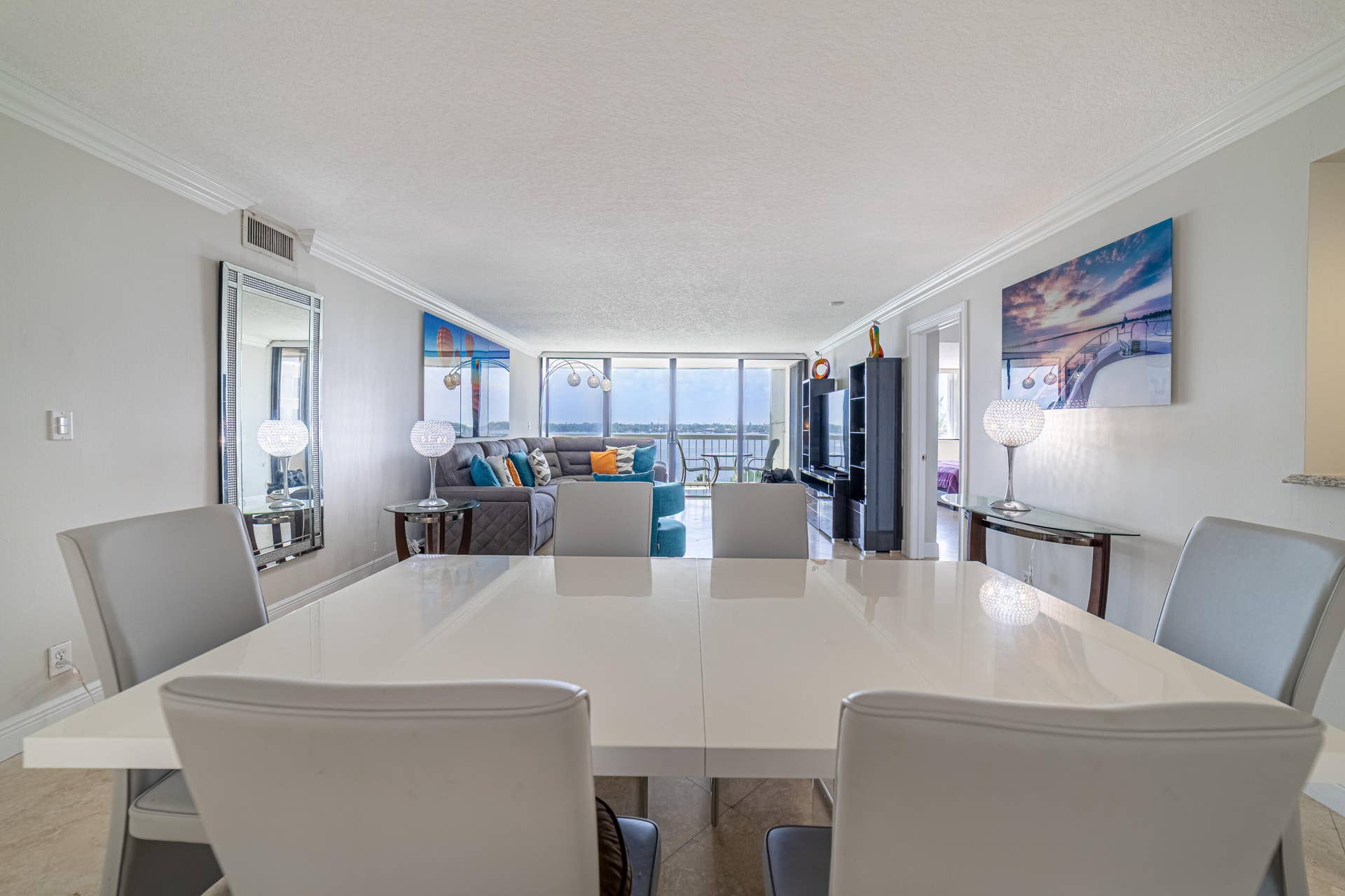 3250 S Ocean Boulevard, #507n, Palm Beach, FL 33480 Dining Area-Livingroom