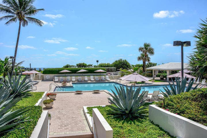 3250 S Ocean Boulevard, #507n, Palm Beach, FL 33480 pool