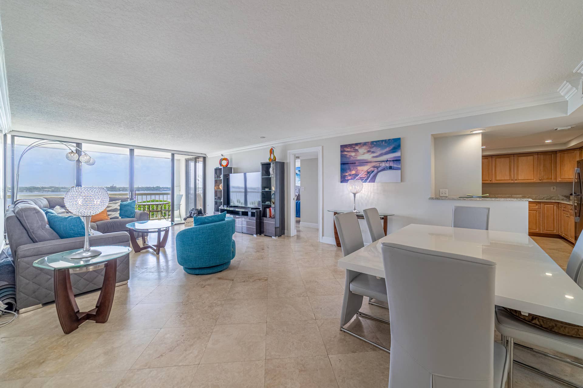 3250 S Ocean Boulevard, #507n, Palm Beach, FL 33480 Livingroom