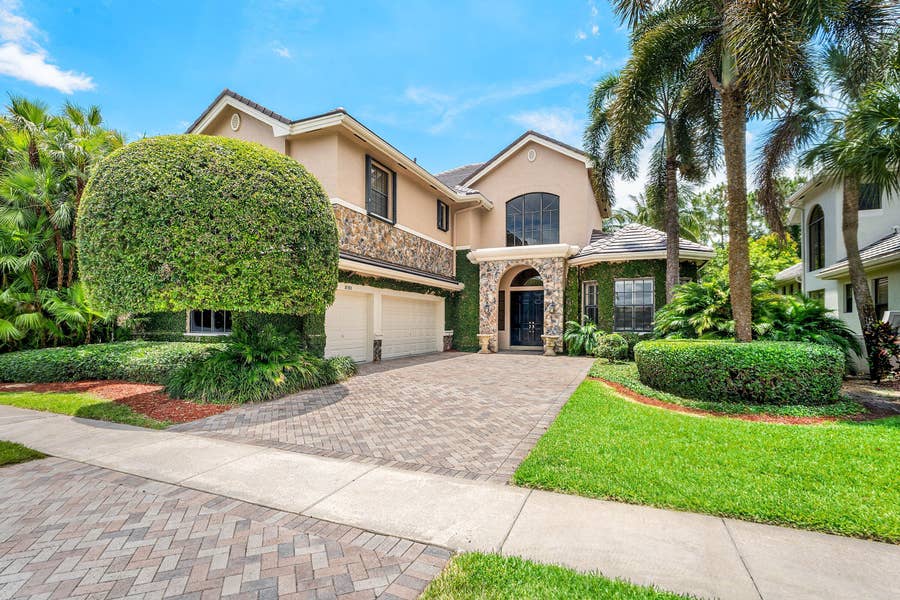 Property photo for 10380 Trianon Place, Wellington, FL