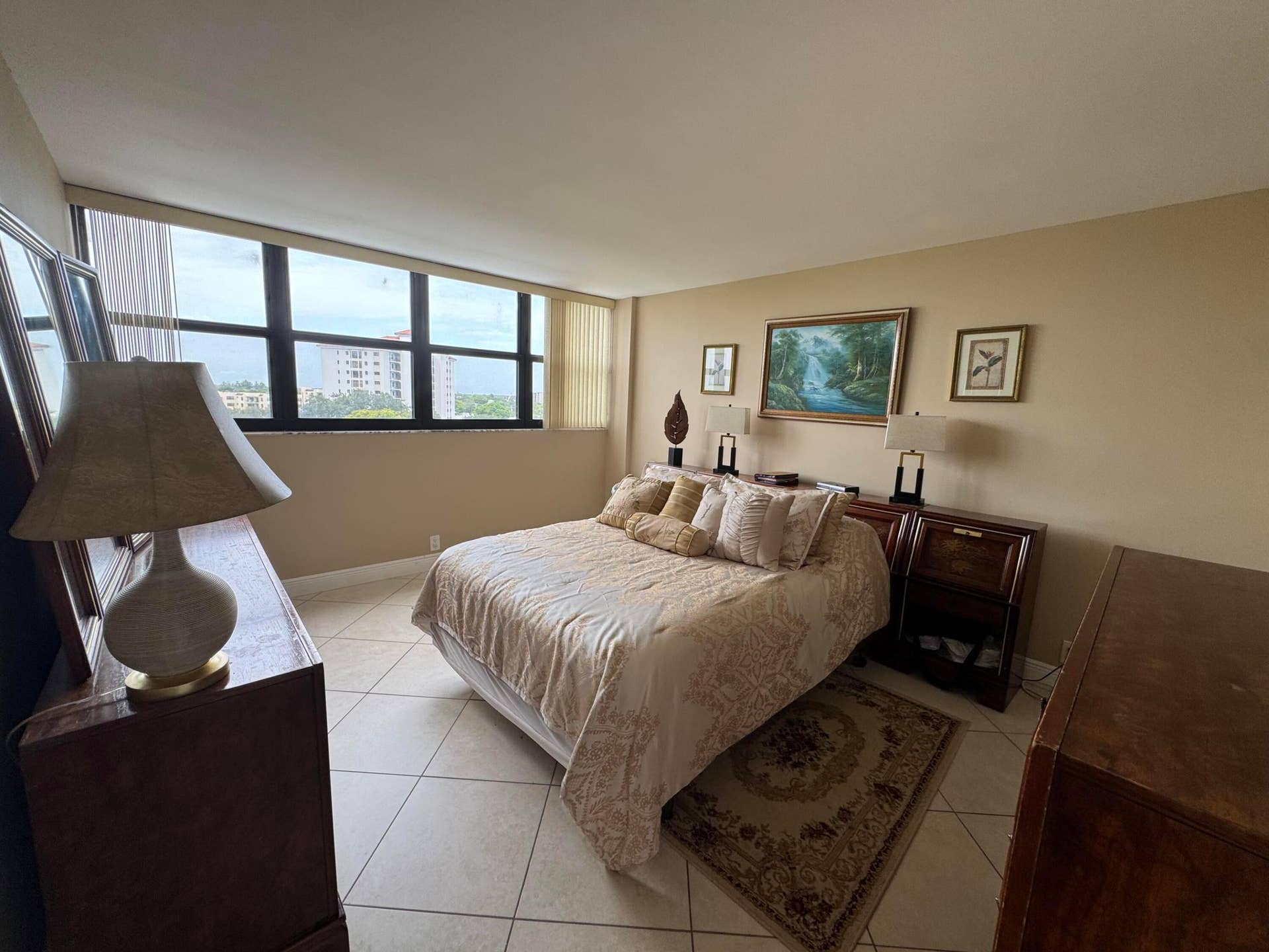 336 Golfview Road, #706, North Palm Beach, FL 33408 Main bedroom