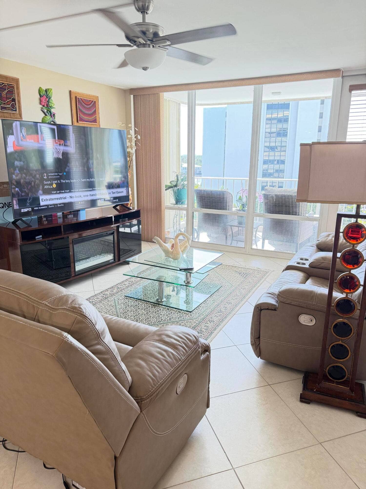 336 Golfview Road, #706, North Palm Beach, FL 33408 Living Room