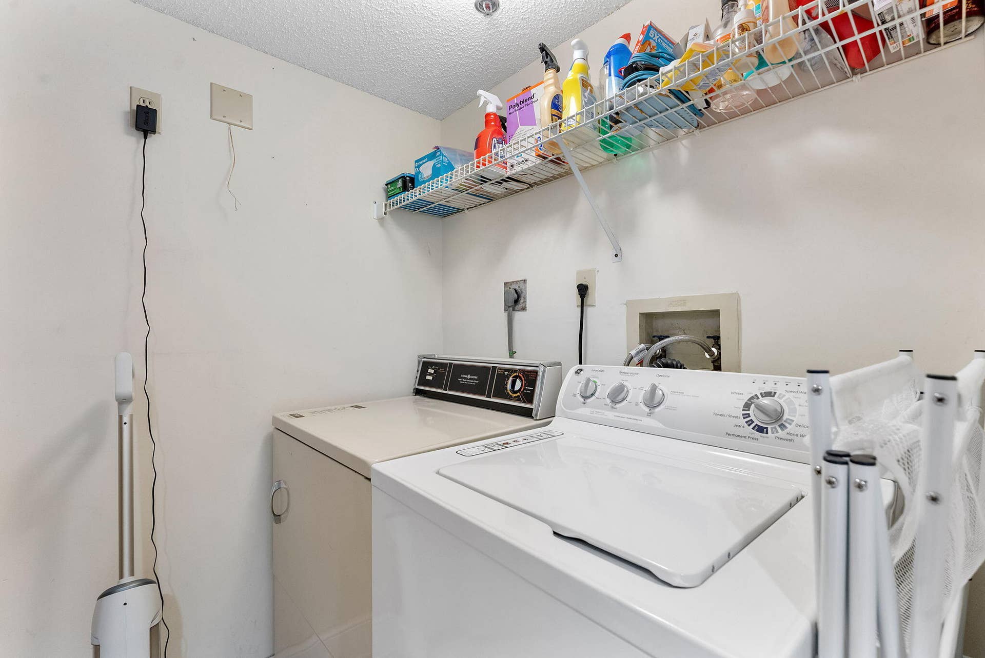 7260 Kinghurst Drive, #205, Delray Beach, FL 33446 Laundry Area