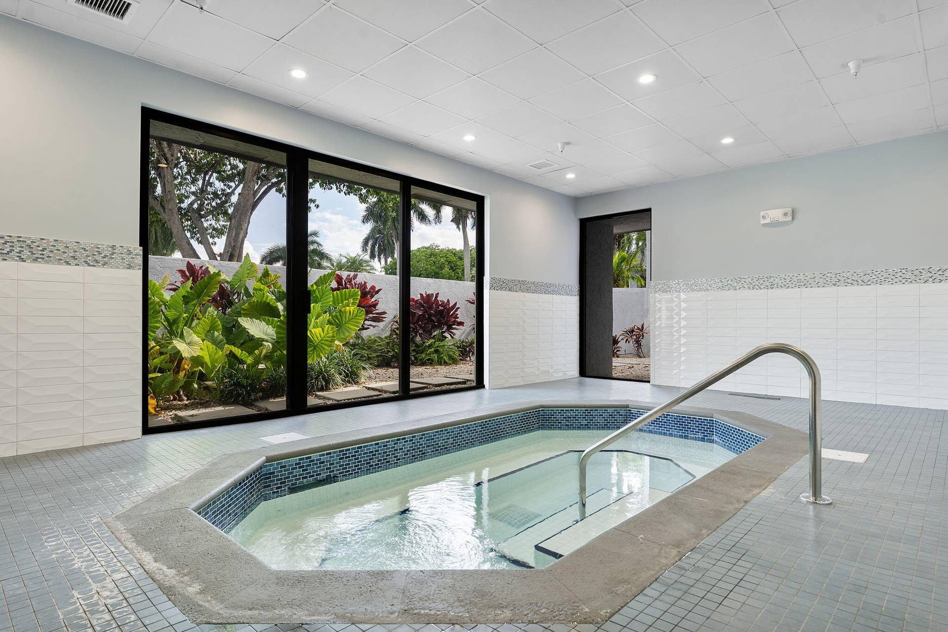 7260 Kinghurst Drive, #205, Delray Beach, FL 33446 43-web-or-mls-DSC03961