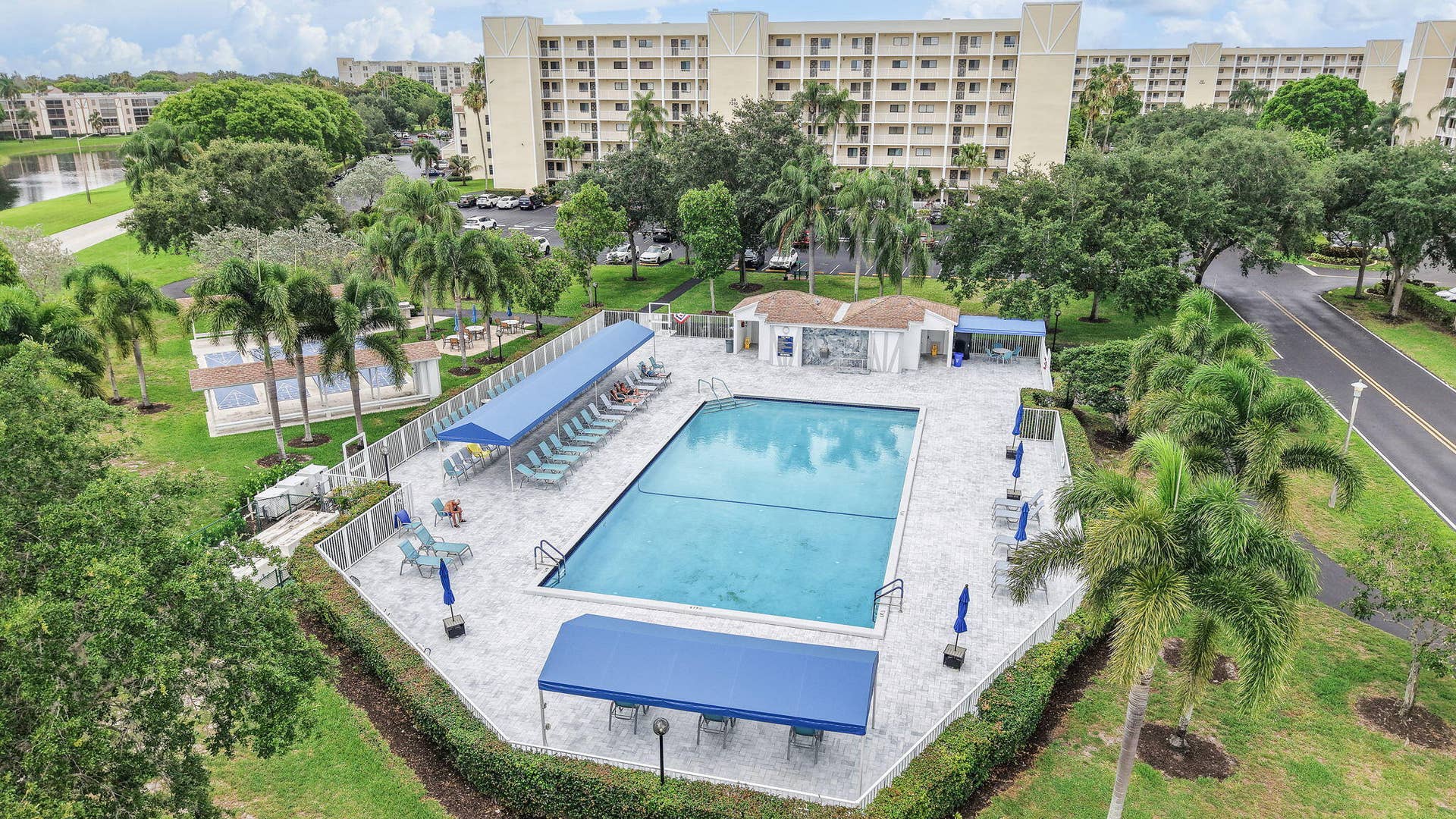 7260 Kinghurst Drive, #205, Delray Beach, FL 33446 Community Pool