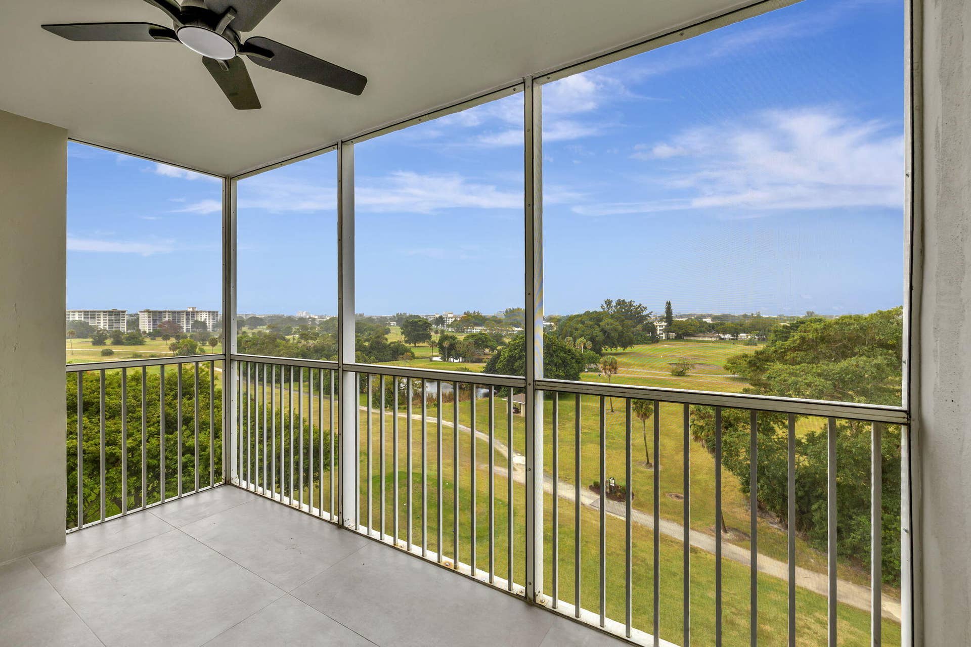 3050 N Palm Aire Drive, #704, Pompano Beach, Pompano Beach, FL 33069 24-web-or-mls-3W7A8382