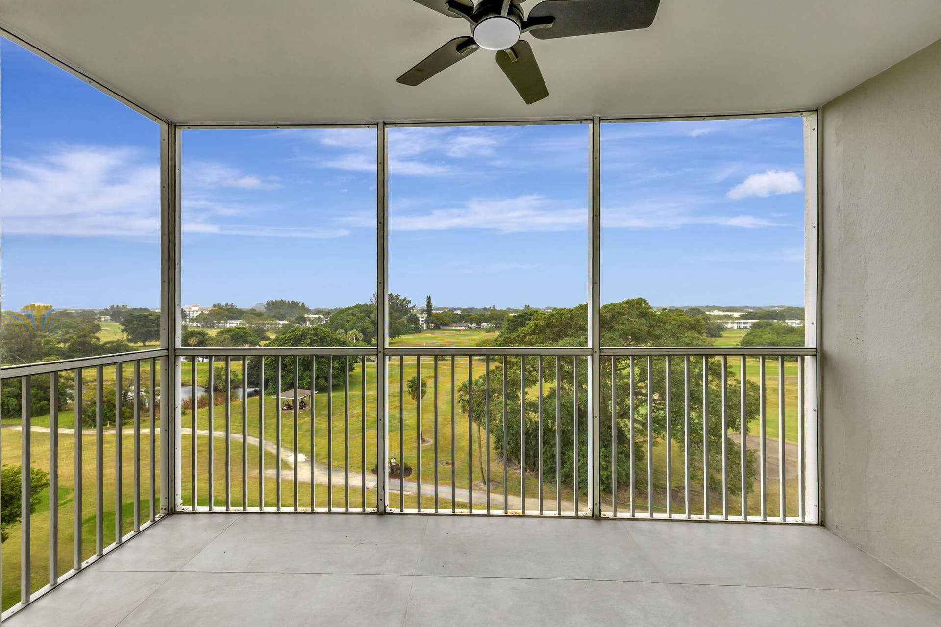 3050 N Palm Aire Drive, #704, Pompano Beach, Pompano Beach, FL 33069 23-web-or-mls-3W7A8377