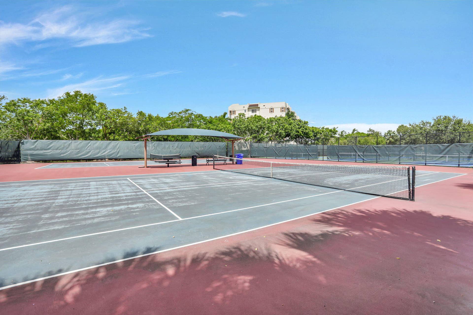3050 N Palm Aire Drive, #704, Pompano Beach, Pompano Beach, FL 33069 30-web-or-mls-04_001l8429