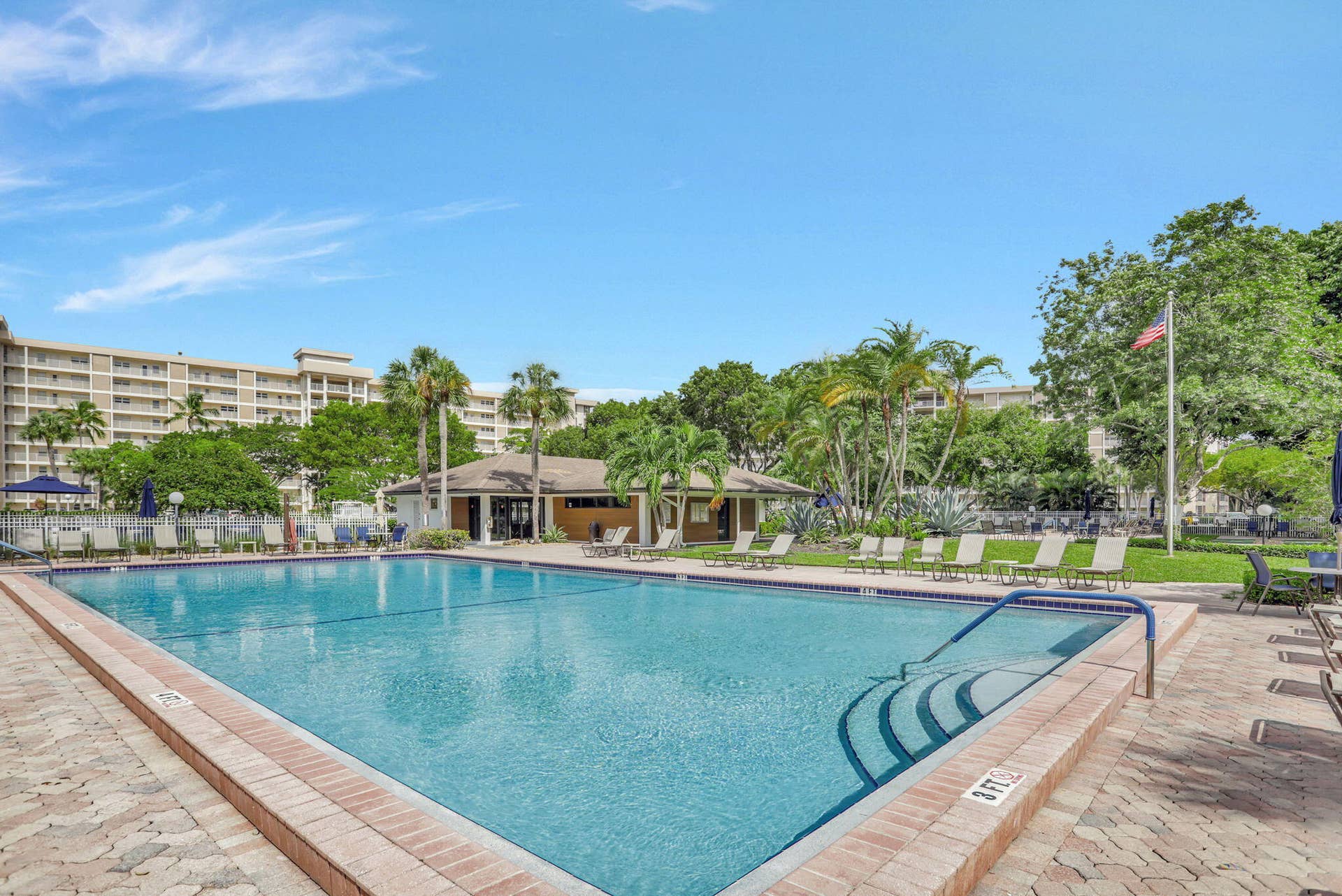 3050 N Palm Aire Drive, #704, Pompano Beach, Pompano Beach, FL 33069 28-web-or-mls-02_001l8229