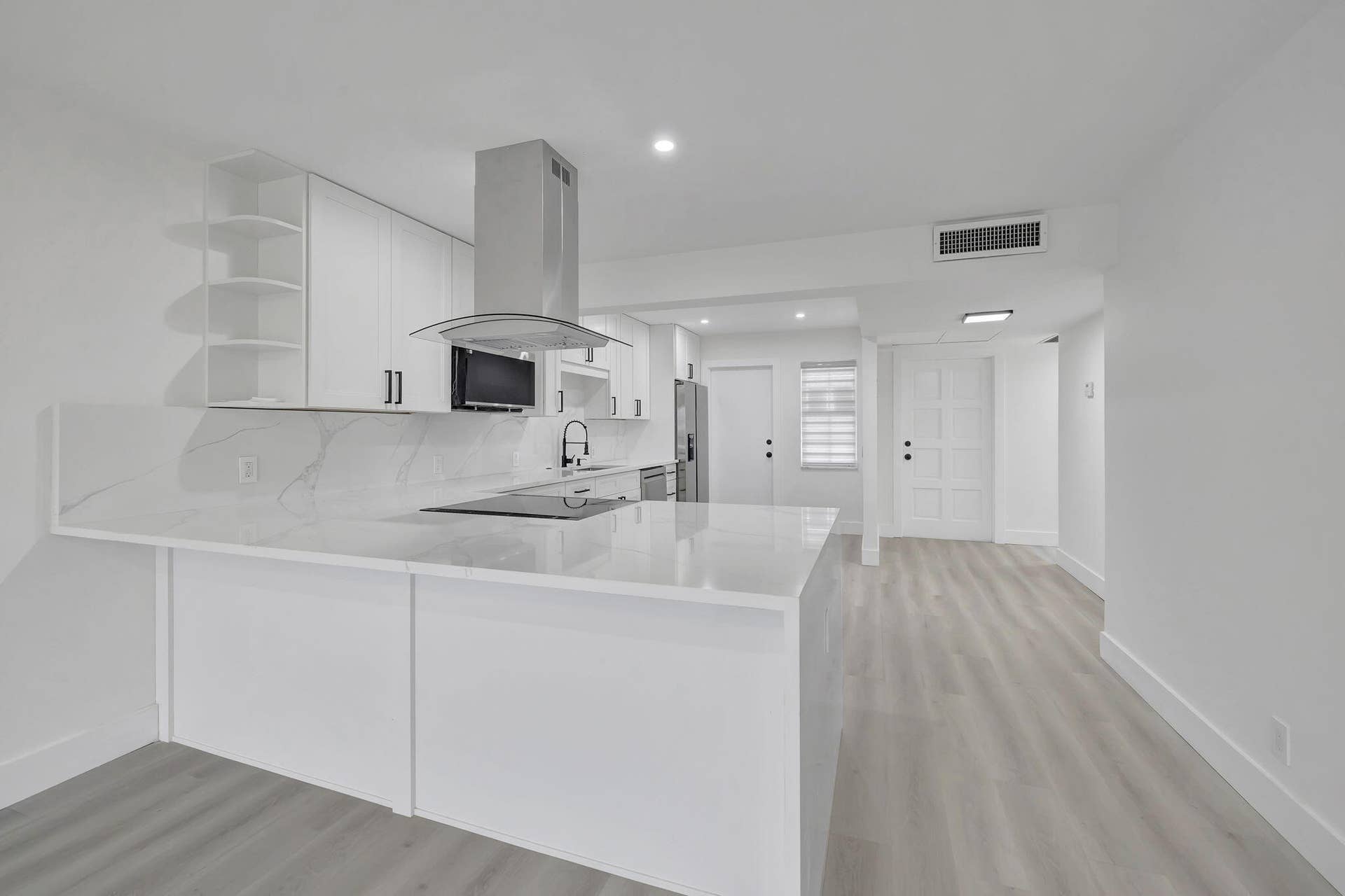 3050 N Palm Aire Drive, #704, Pompano Beach, Pompano Beach, FL 33069 Kitchen
