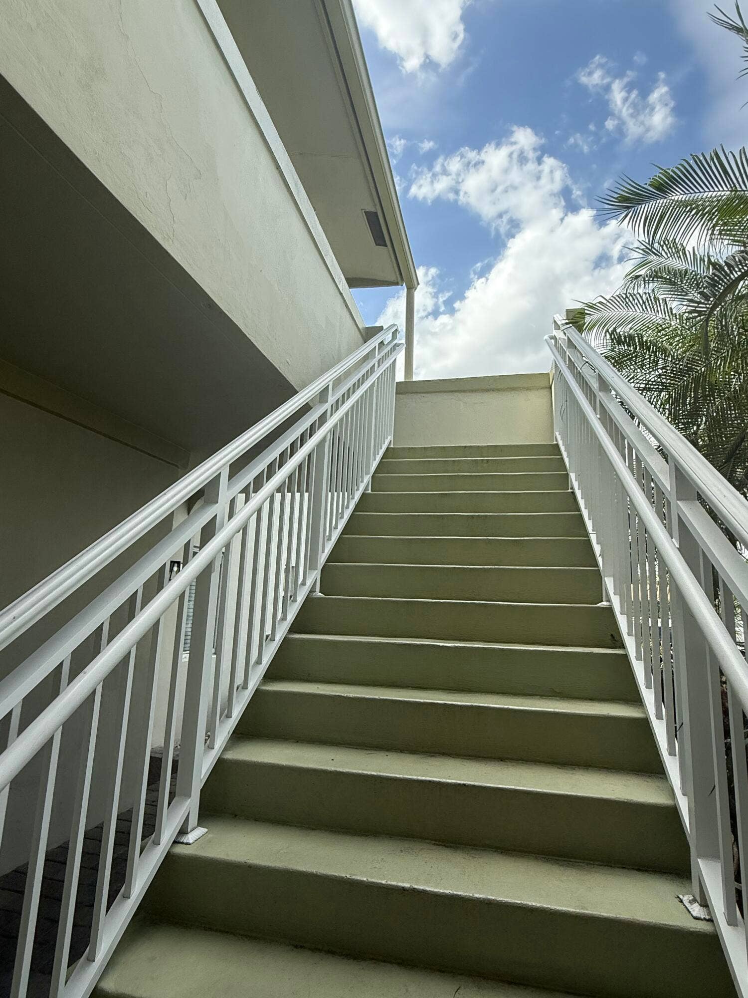 578 NE 20th Street, #10e, Wilton Manors, FL 33305 IMG_1129