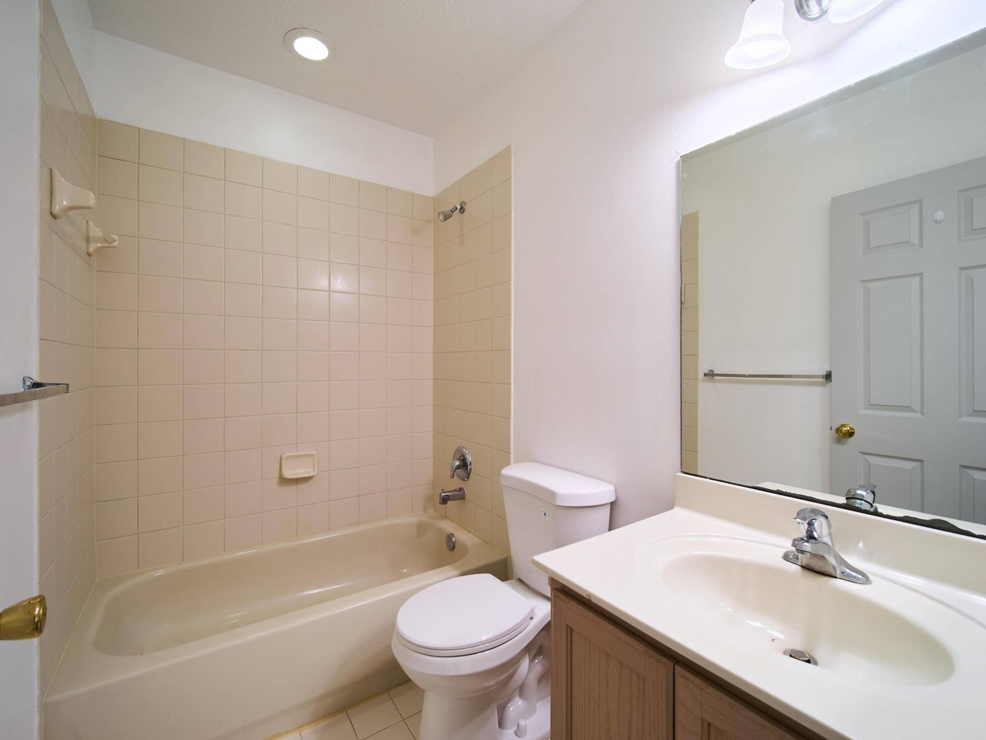 2052 Oakhurst Way, Riviera Beach, FL 33404 P1172380_HDR