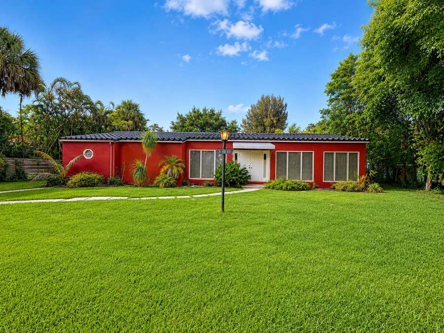 Property photo for 300 Bayberry Drive, Plantation, FL