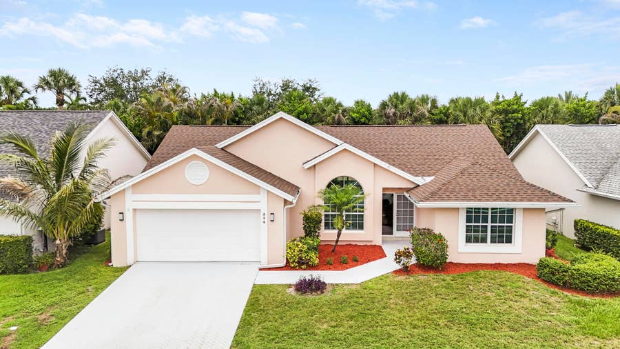Property photo for 234 Moccasin Trail W, Jupiter, FL