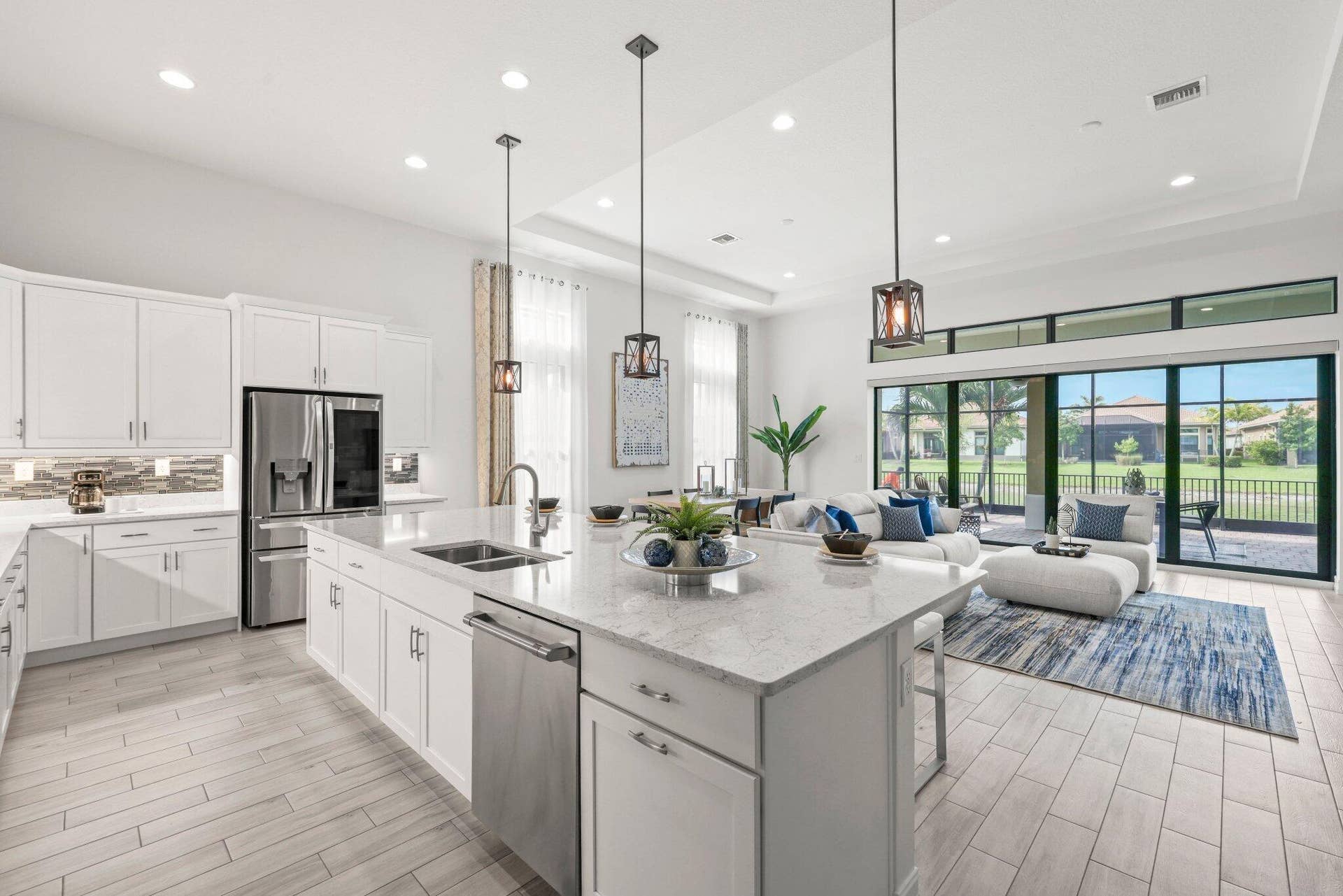 11856 Leon Circle West - 10.jpg-SMALL