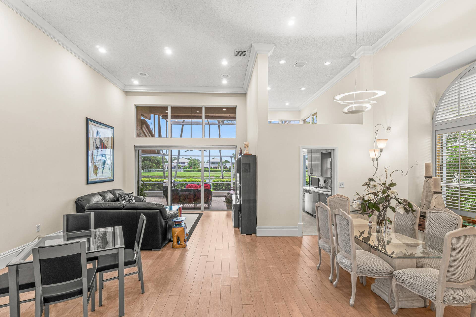5246 Windsor Parke Drive, Boca Raton, FL 33496 Living/dining area