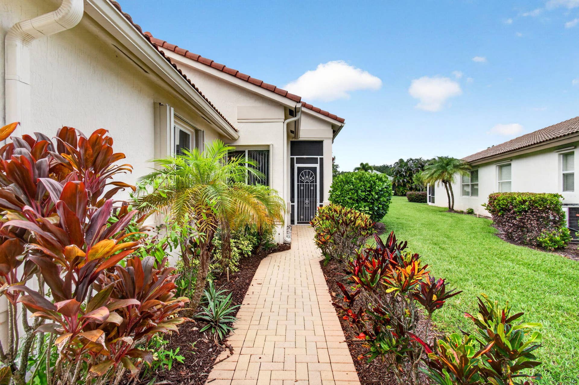 2752 Clipper Circle, West Palm Beach, FL 33411 Private Entry