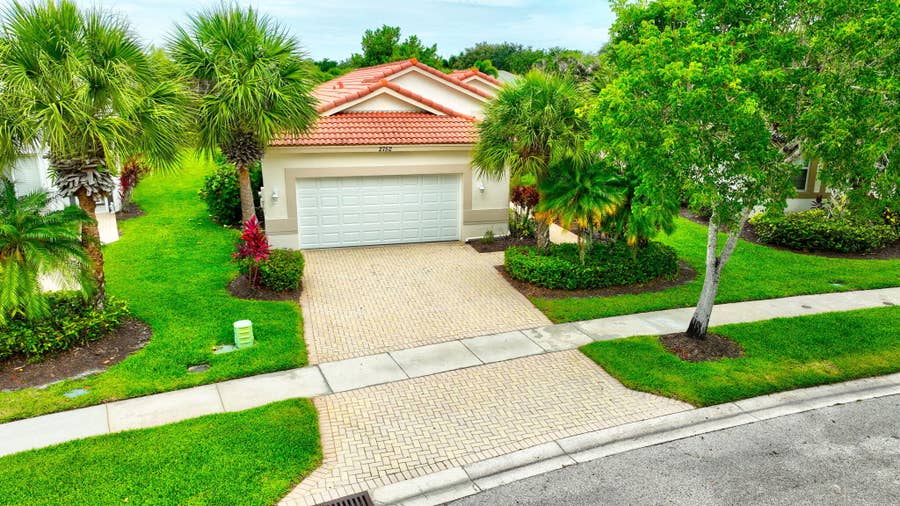 Property photo for 2752 Clipper Circle, West Palm Beach, FL
