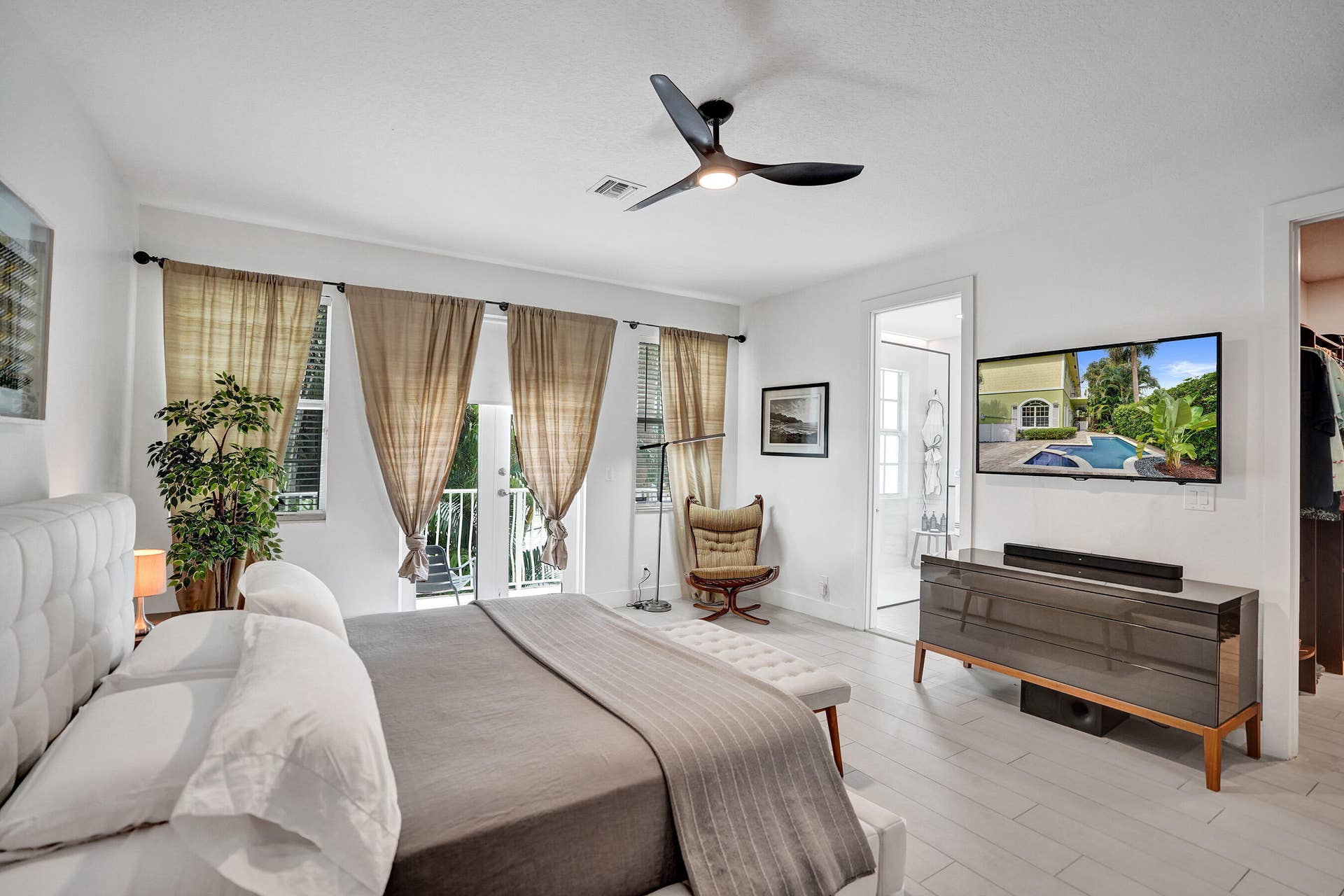 2636 NE 9th Avenue, #6, Wilton Manors, FL 33334 DSC03840
