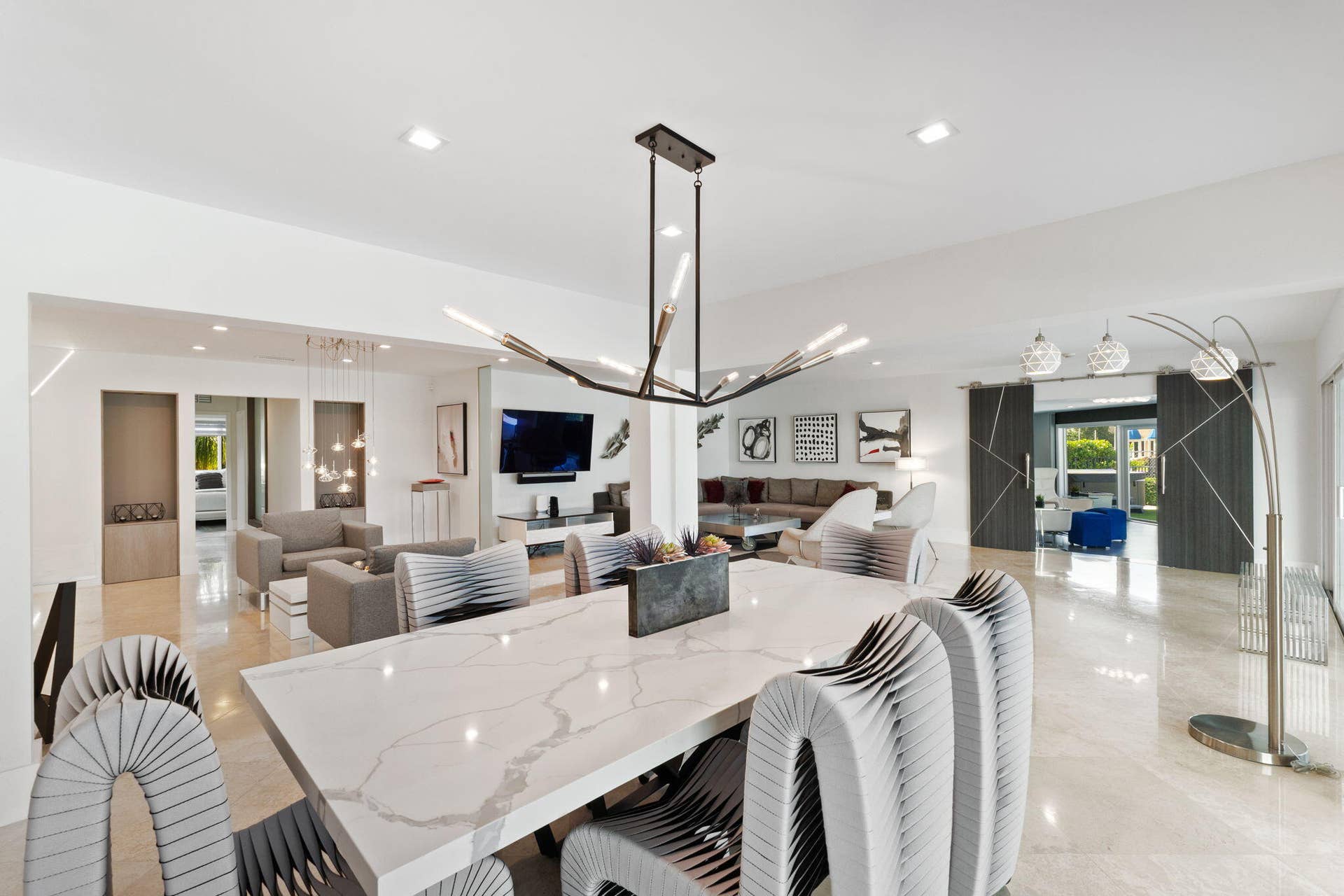3321 NE 59th Street, Fort Lauderdale, FL 33308 dinning room