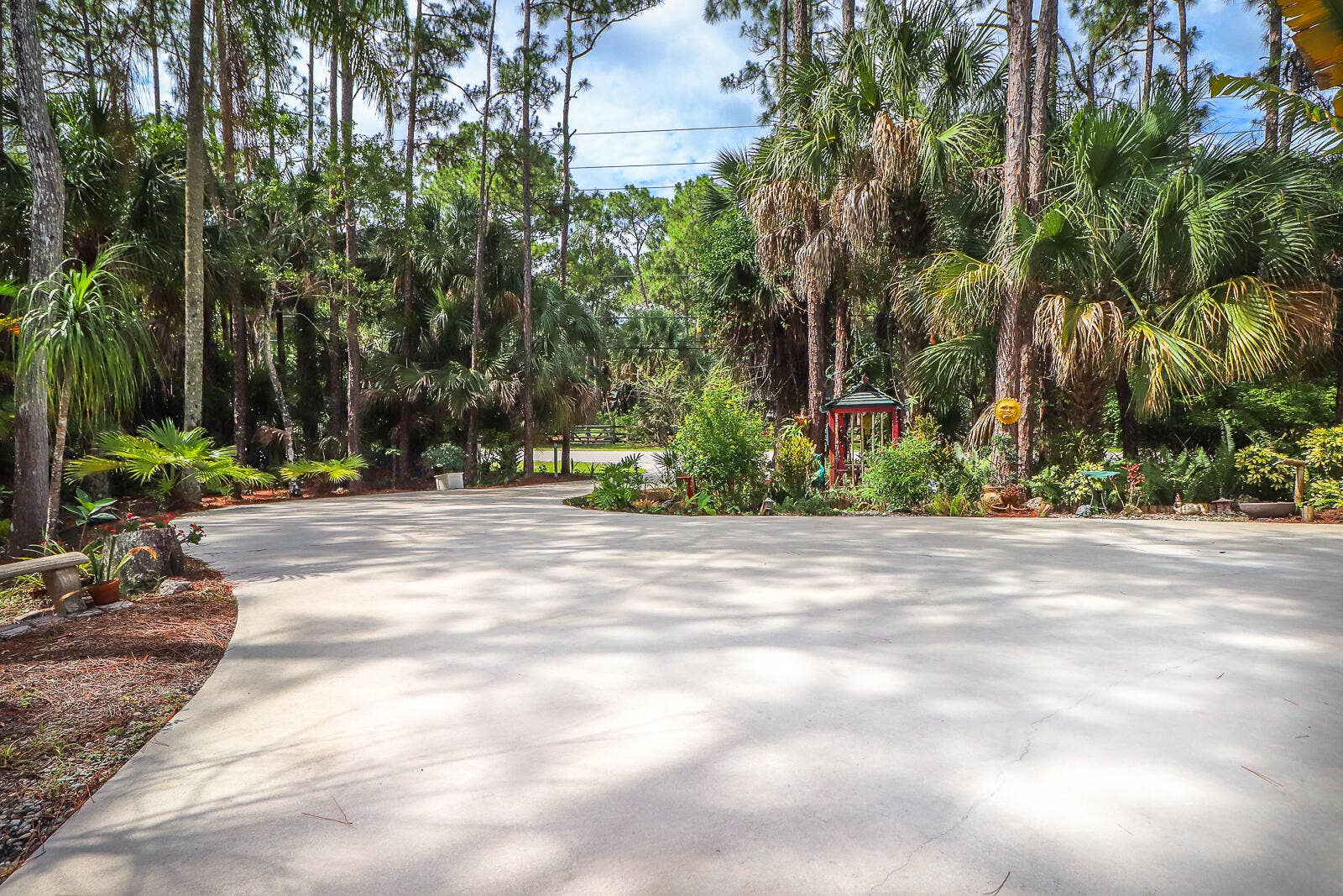 8259 155th Place N, Palm Beach Gardens, FL 33418 61-Main driveway
