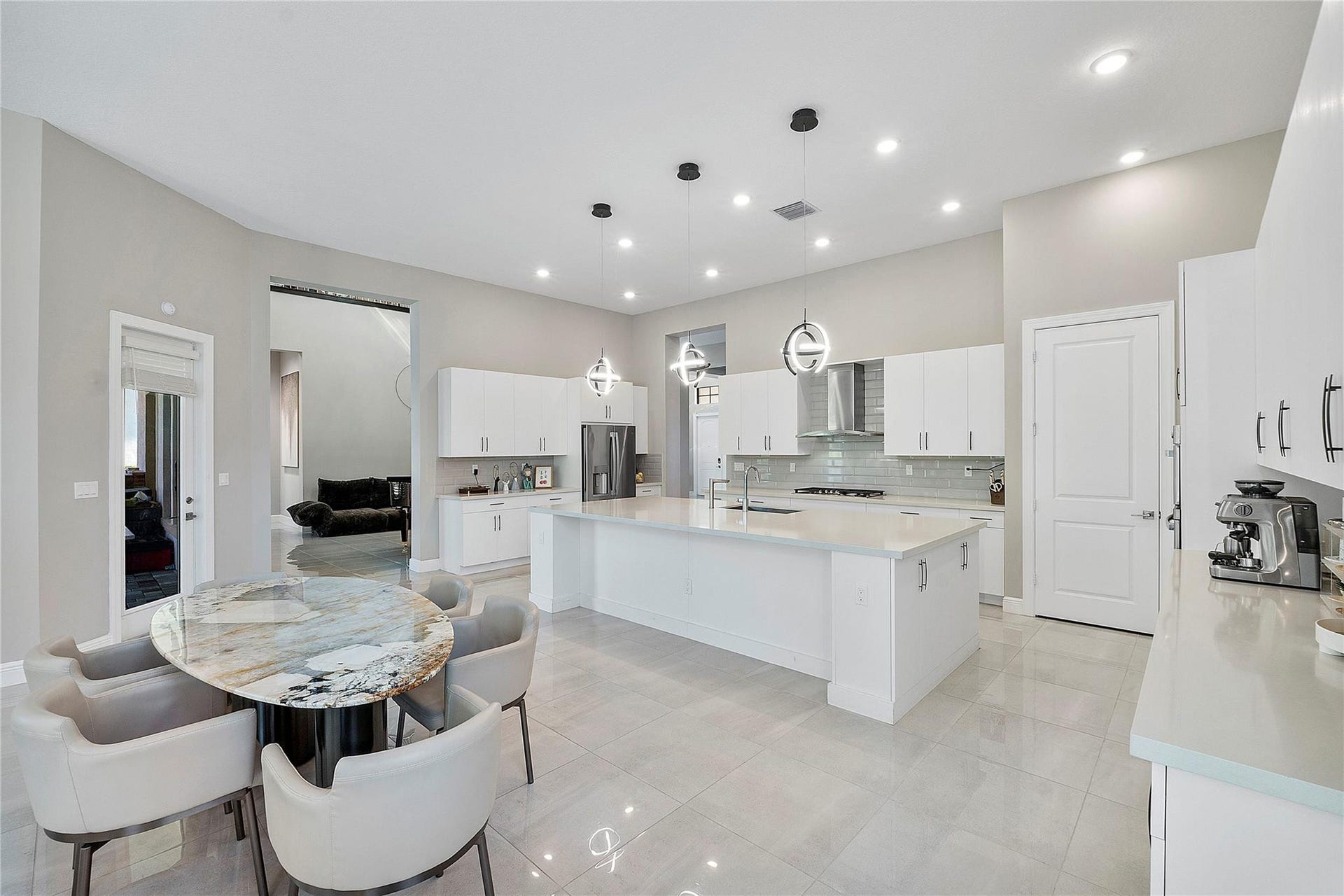 9245 W Parkland Bay Trail, Parkland, FL 33076 Photo 17