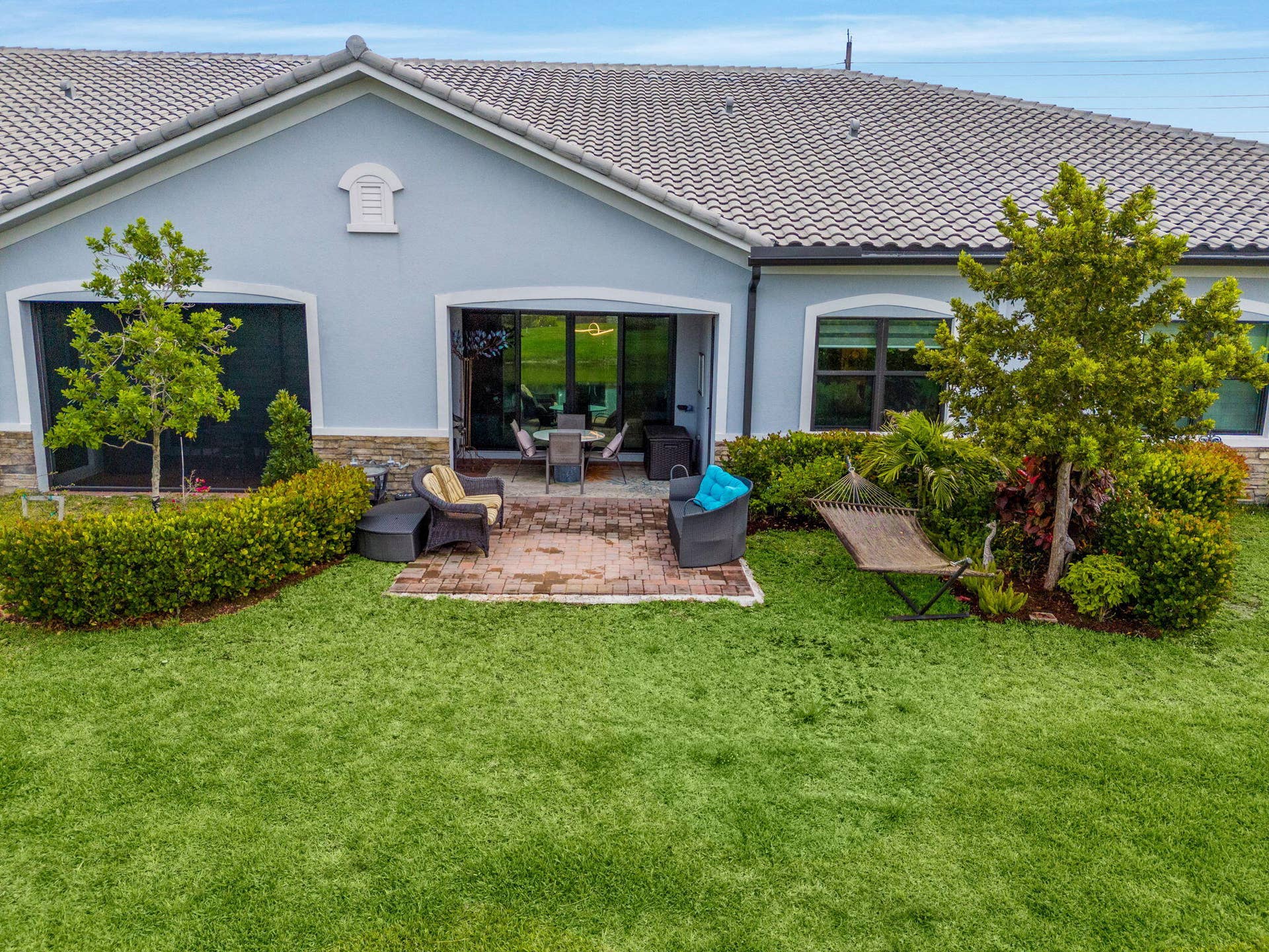 7642 N Blue Spring Drive, Parkland, FL 33067 61-web-or-mls-DJI_20260528101814_0061_D