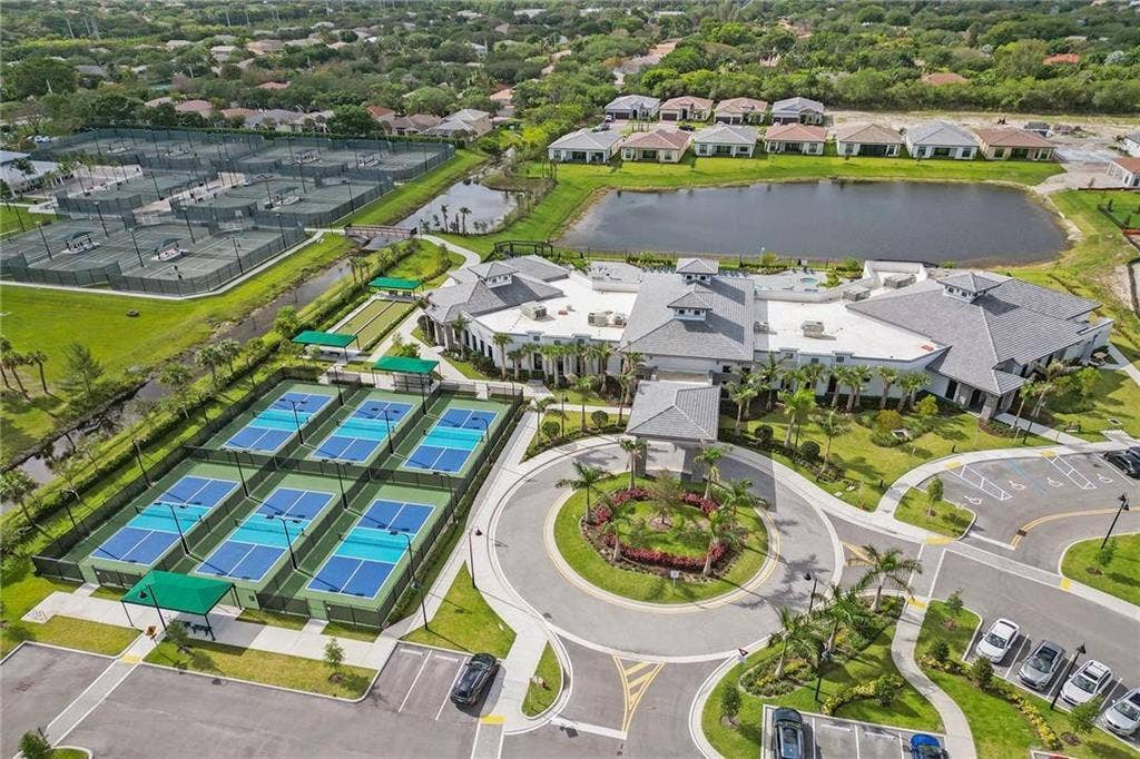 7642 N Blue Spring Drive, Parkland, FL 33067 GetMedia (1)