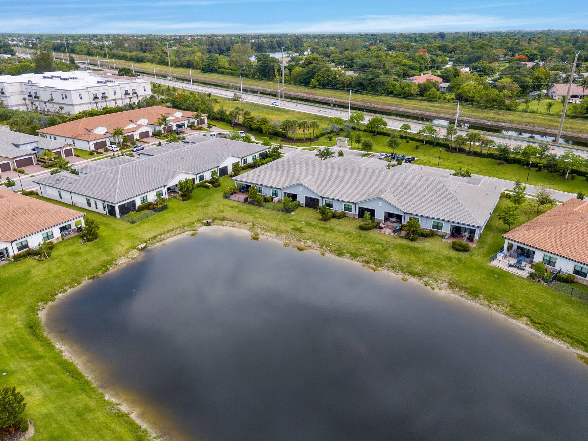 7642 N Blue Spring Drive, Parkland, FL 33067 58-web-or-mls-DJI_20260528101715_0059_D