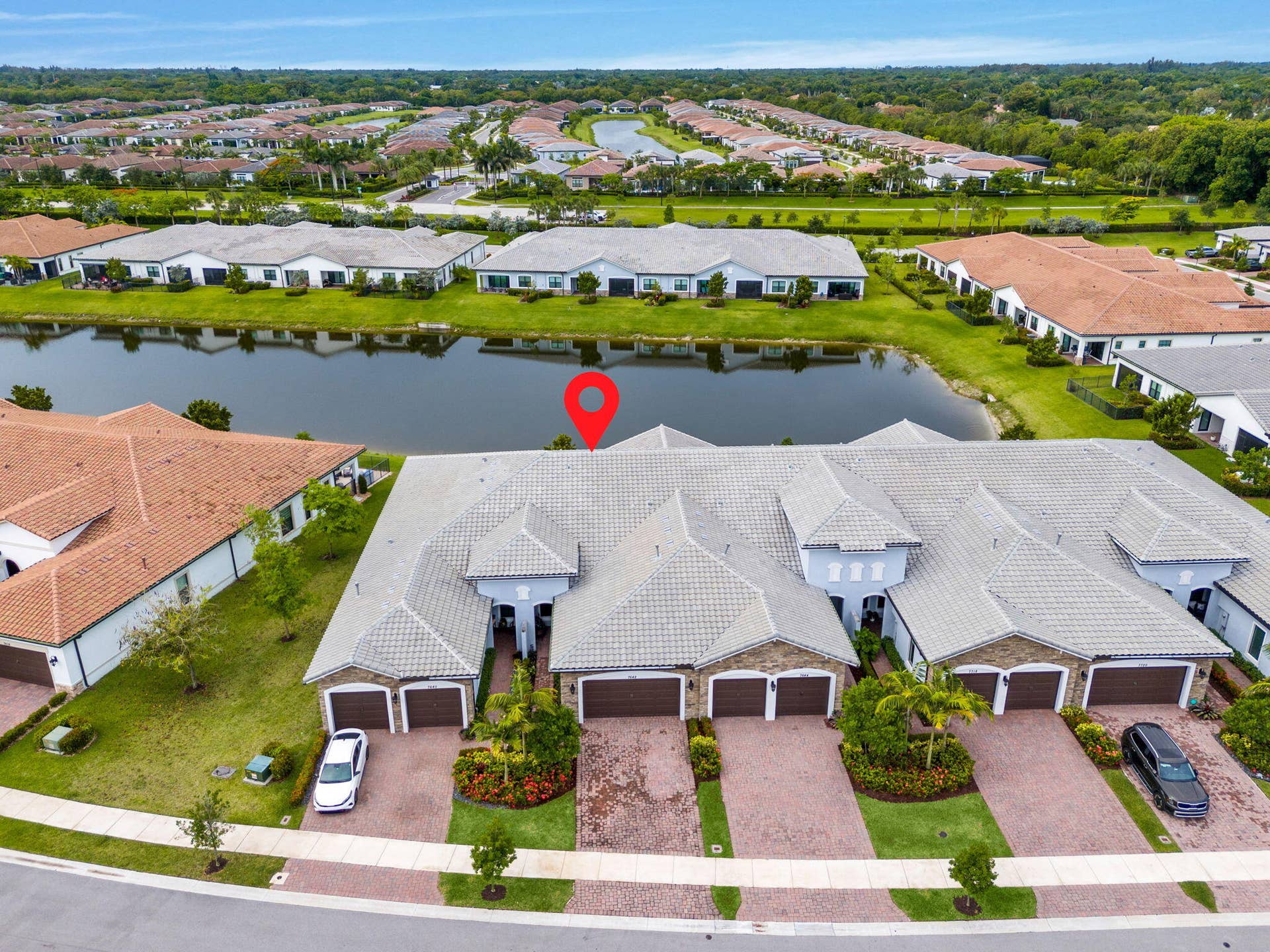 7642 N Blue Spring Drive, Parkland, FL 33067 49-web-or-mls-DJI_20260528101551_0055_D-