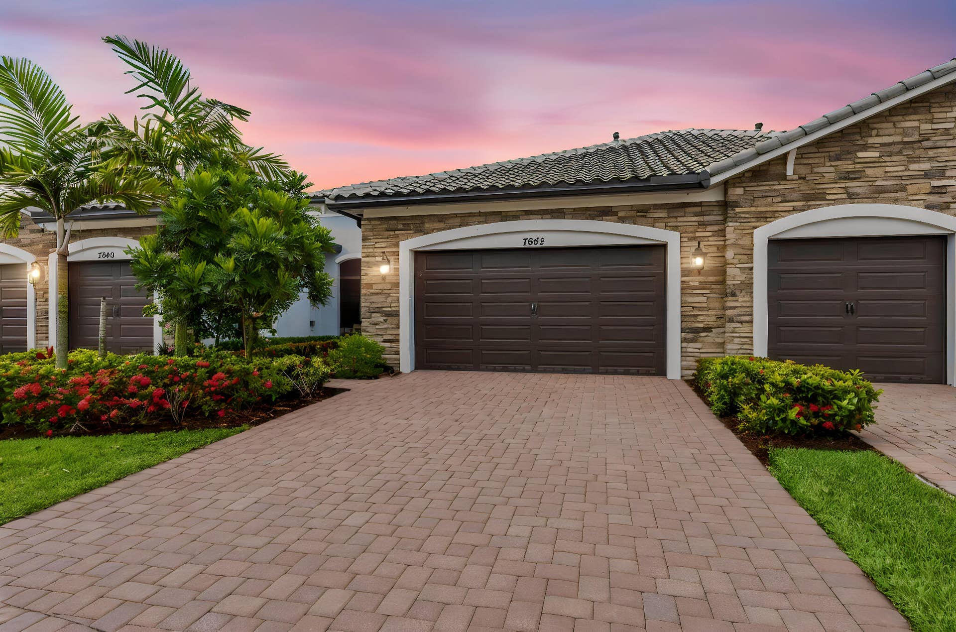 7642 N Blue Spring Drive, Parkland, FL 33067 3-web-or-mls-A7407806 (1) day to dusk